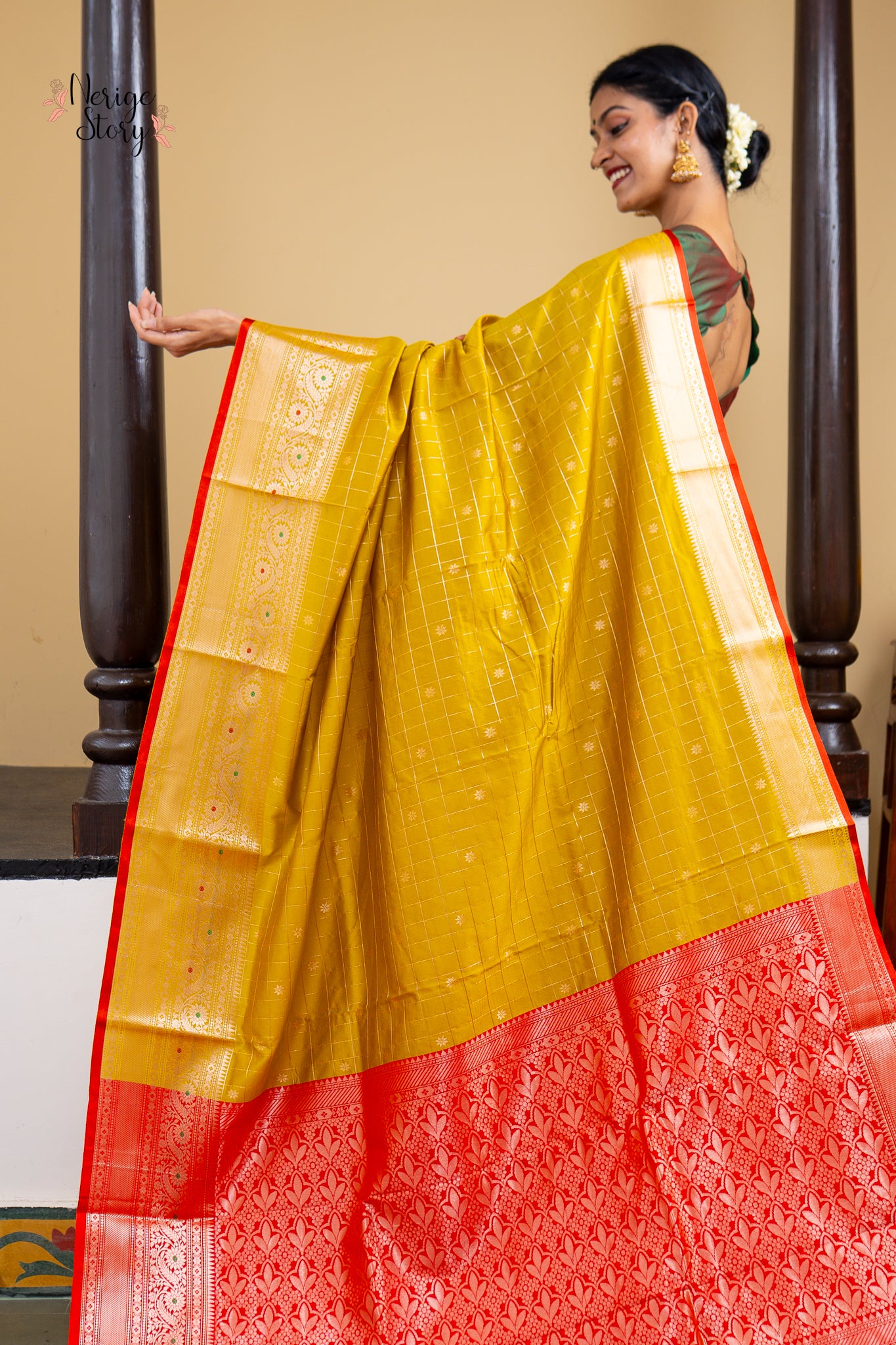 MEGHAVARNI (मेघवर्णी)