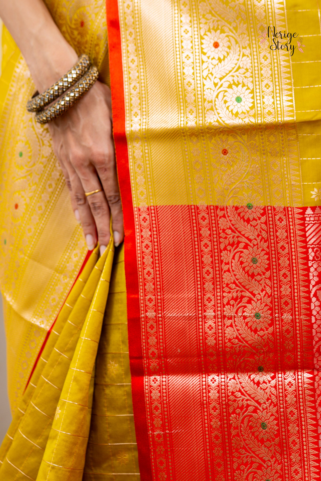 MEGHAVARNI (मेघवर्णी)