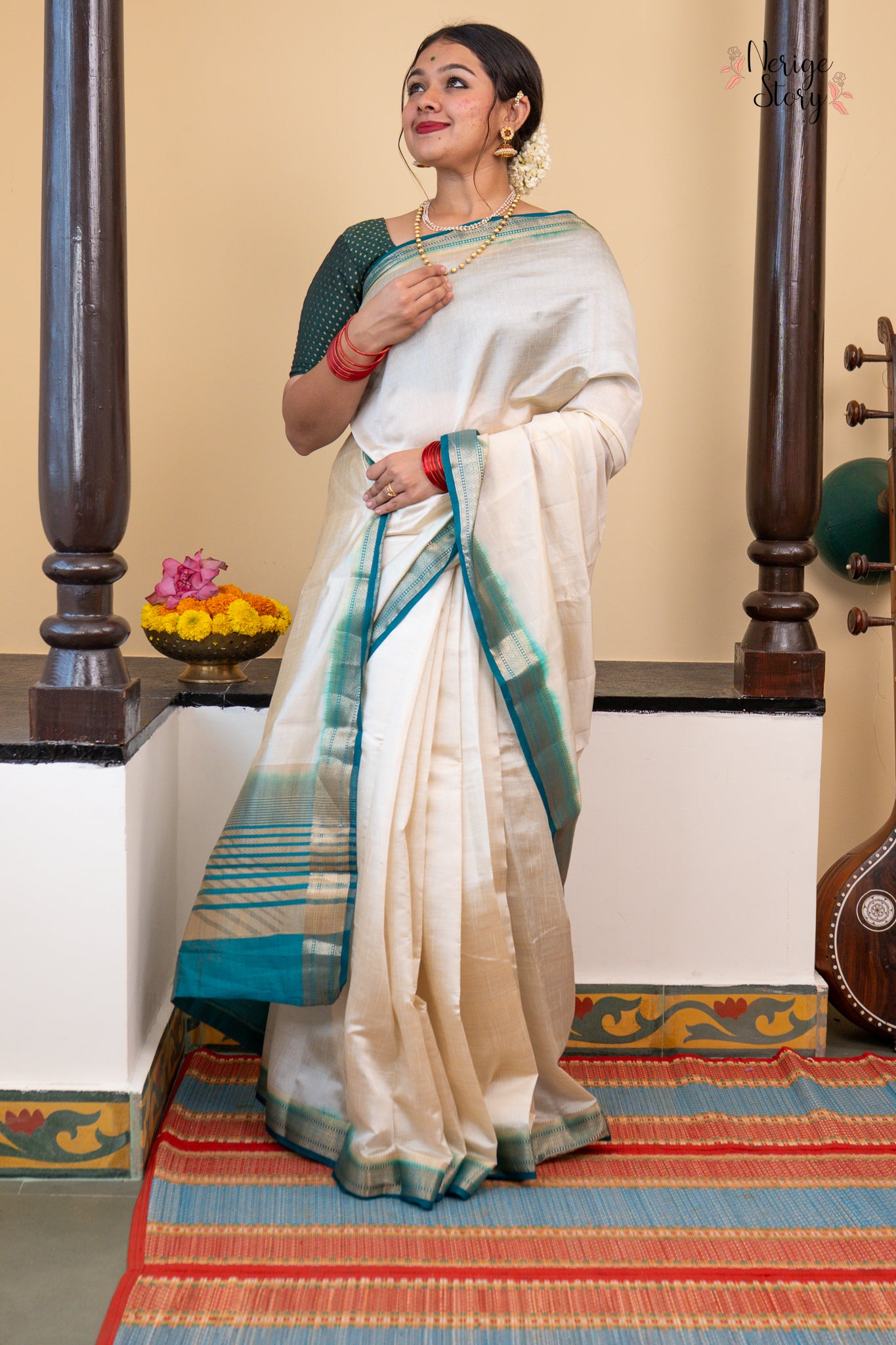 REYANIKA (रेयनिका)