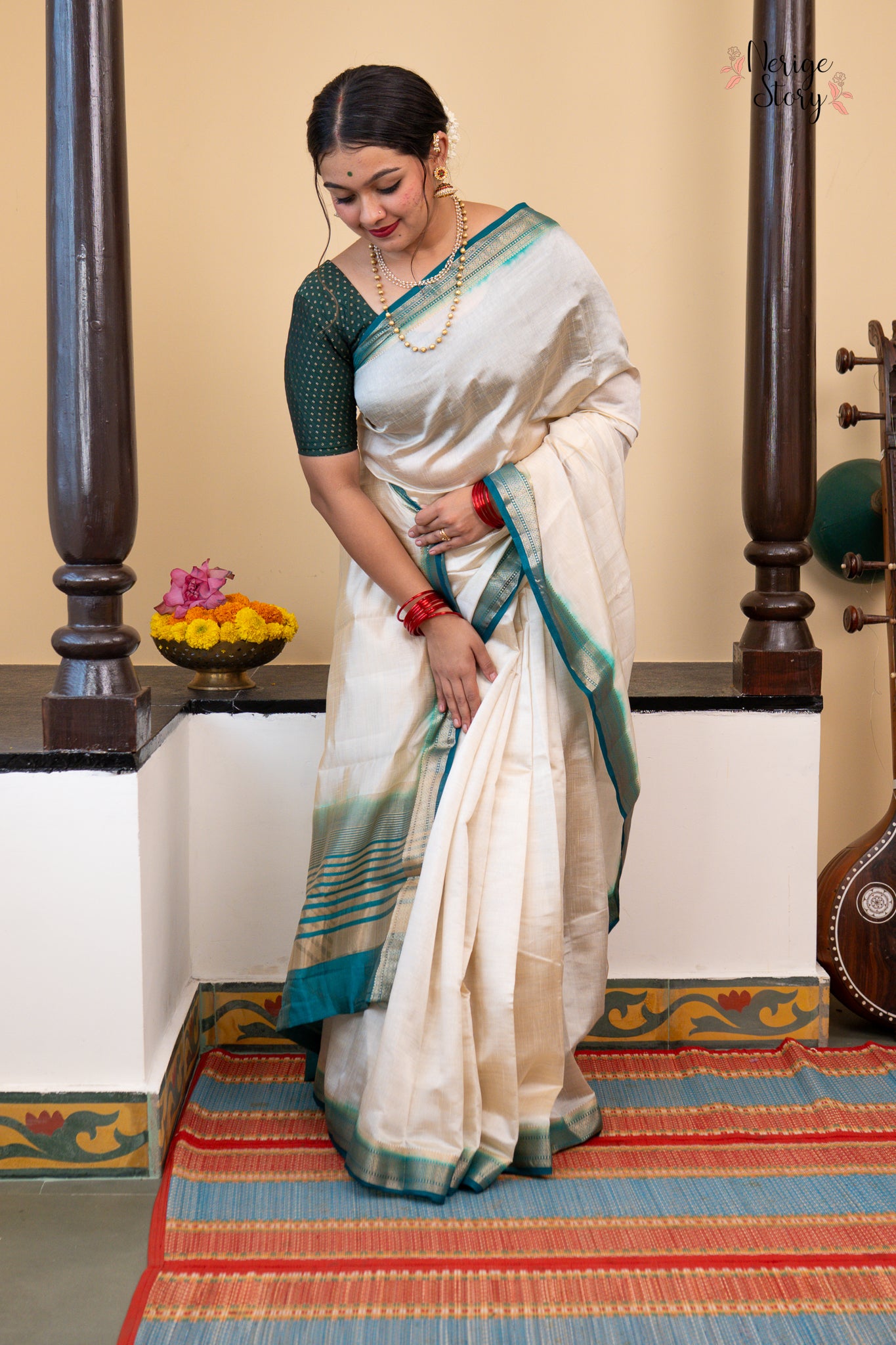 REYANIKA (रेयनिका)