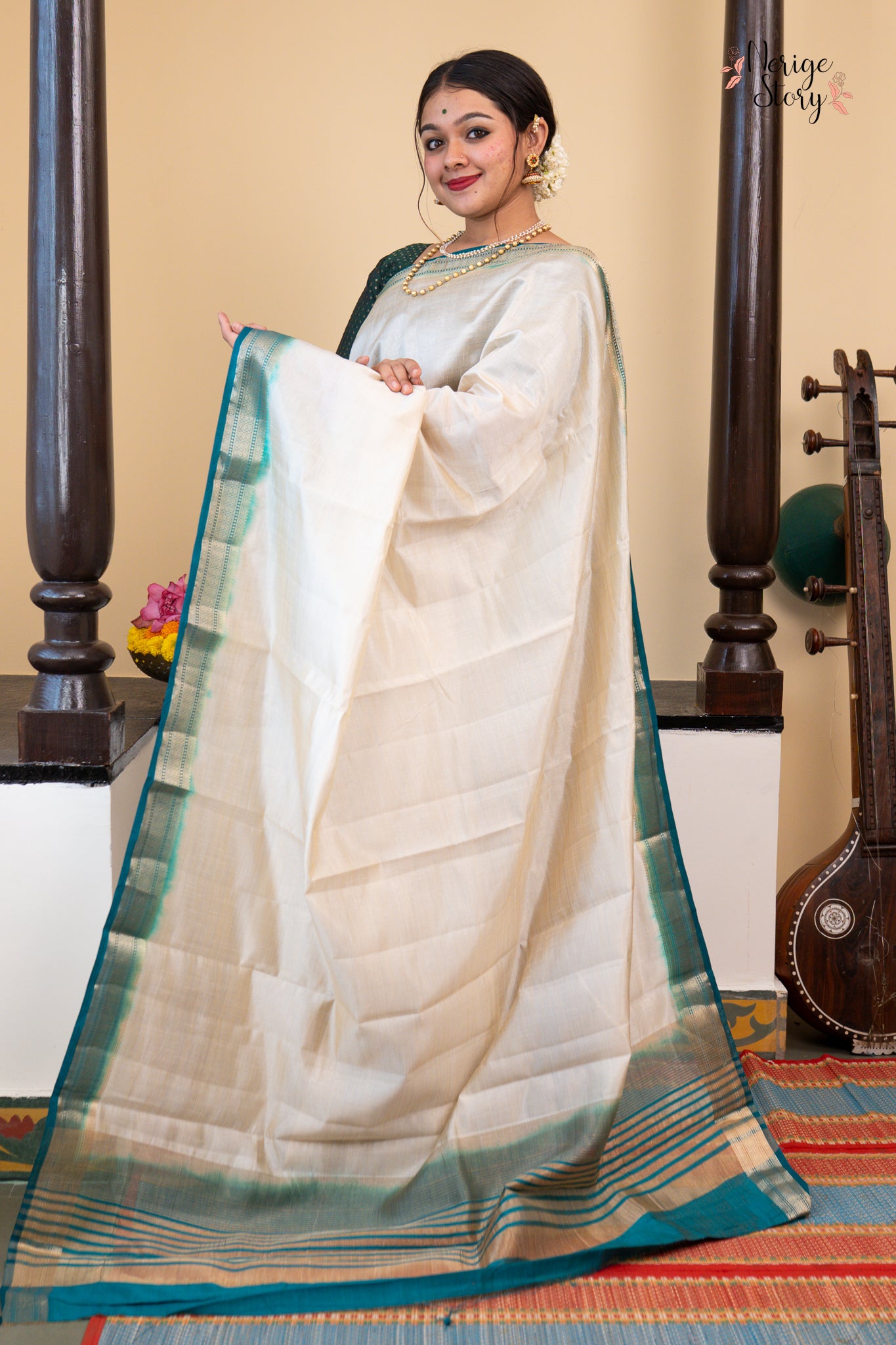 REYANIKA (रेयनिका)