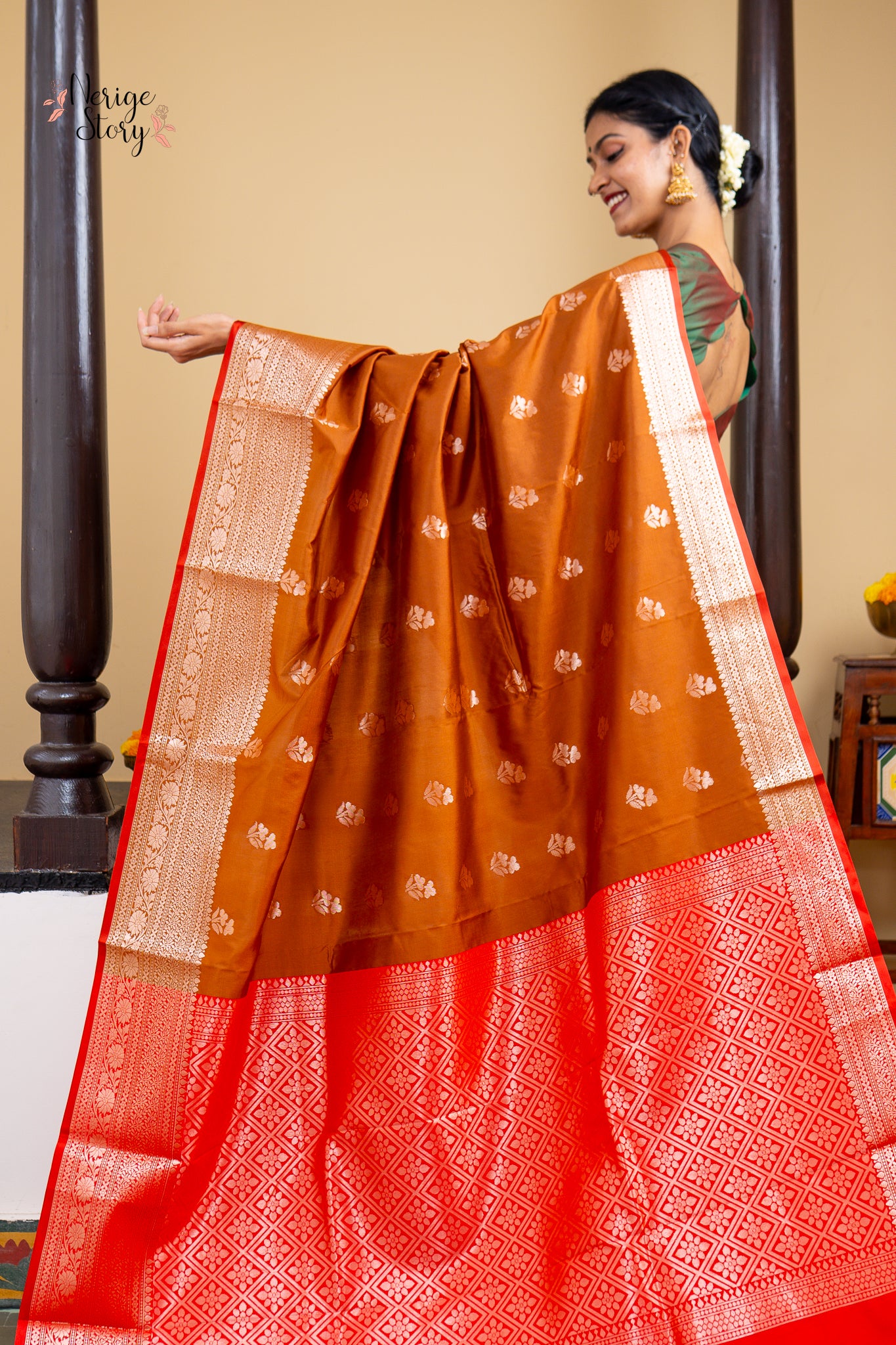 MADHURAMBAL (मधुराम्बाल)