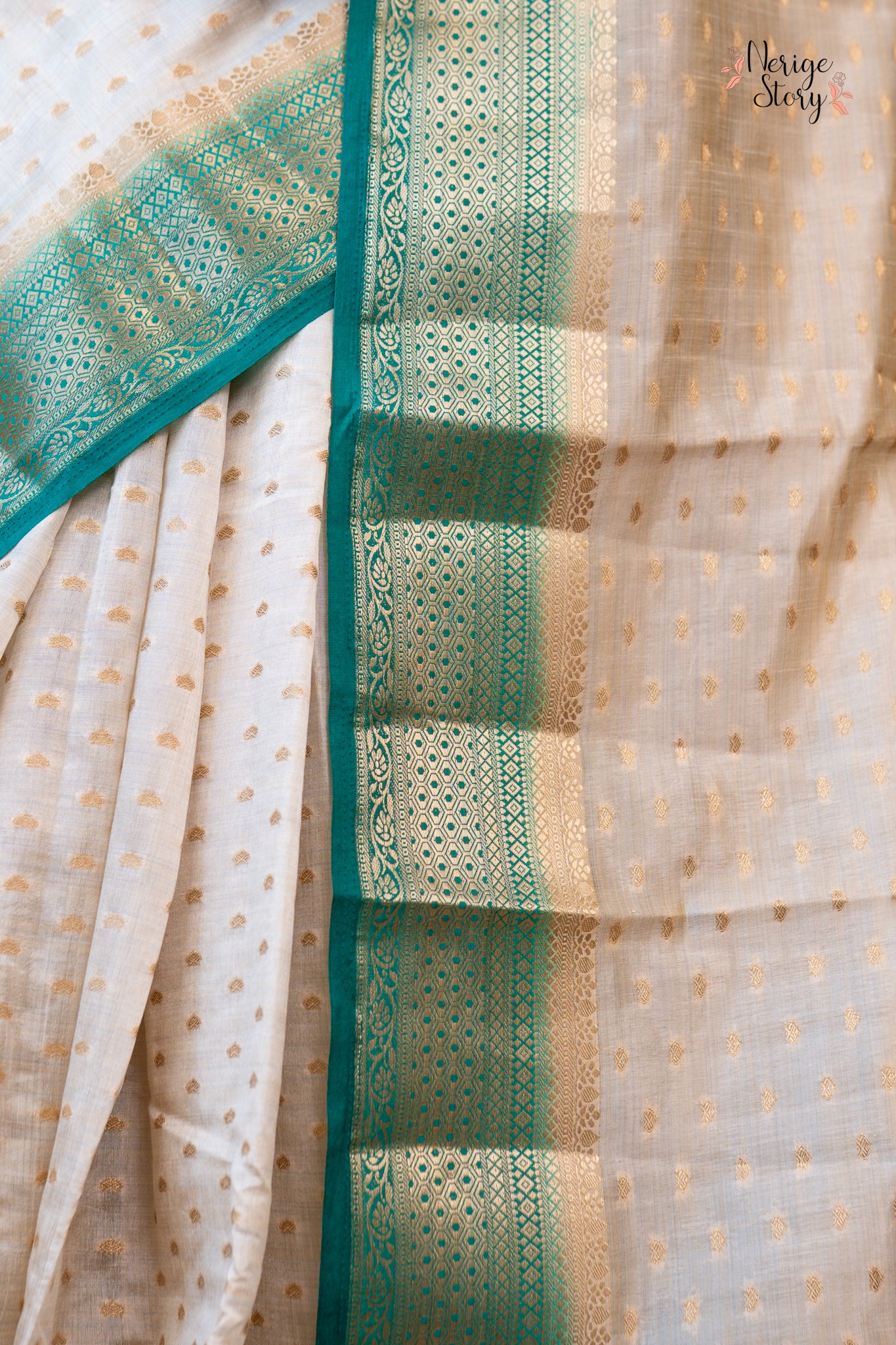 YAMIKA (यामिका)