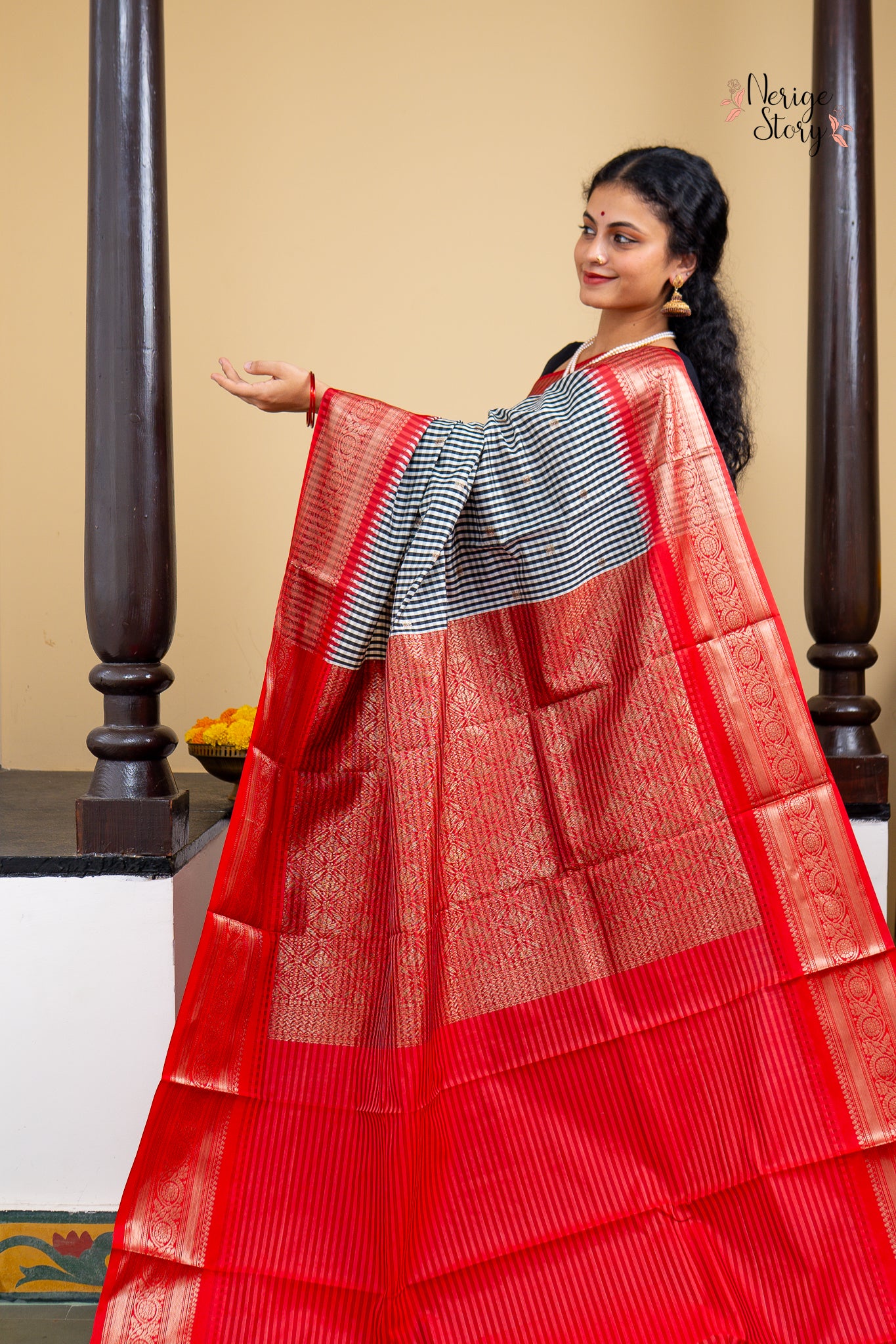 KASHMIRADEVI (कश्मीरादेवी)