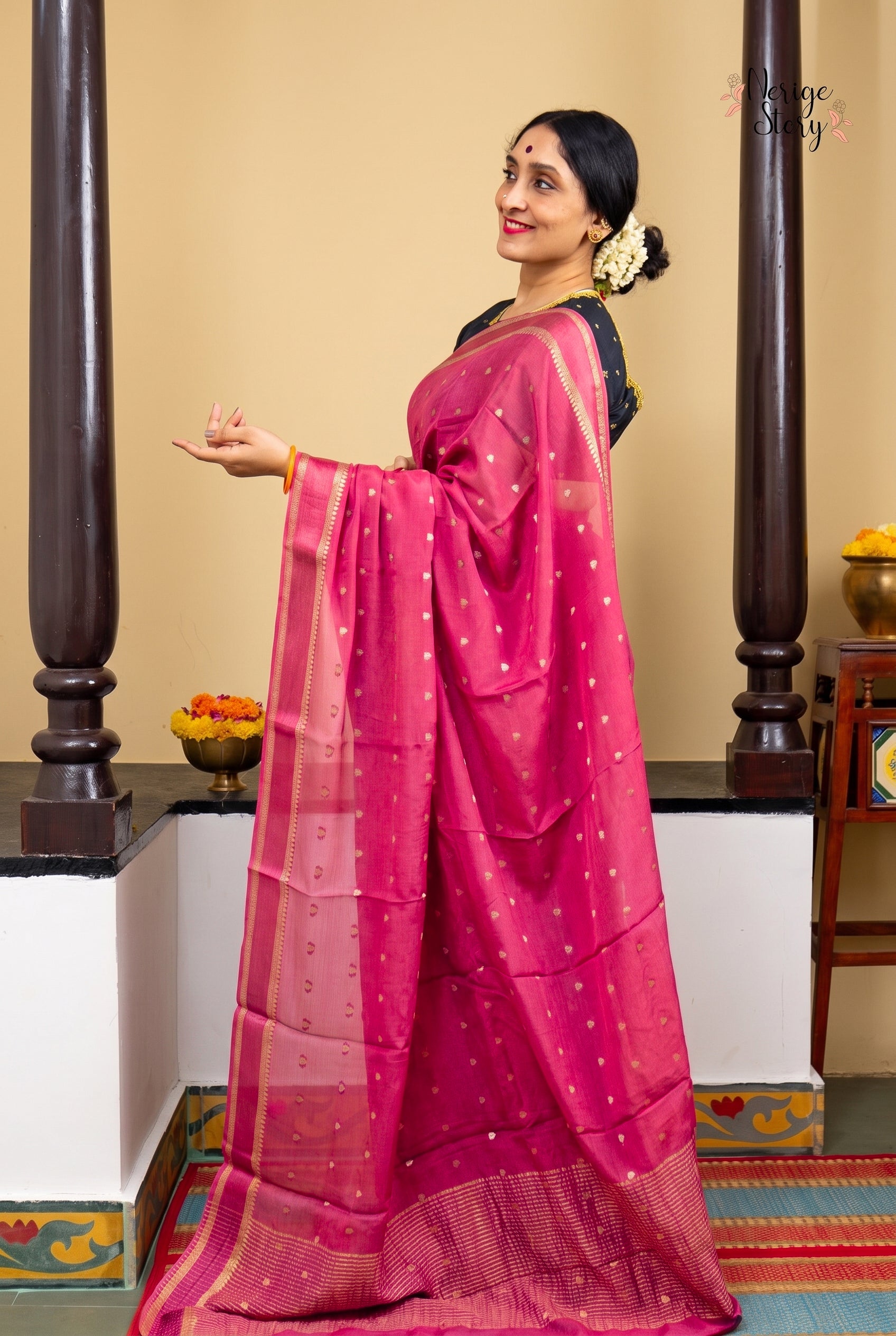TANEESHA (தனீஷா)