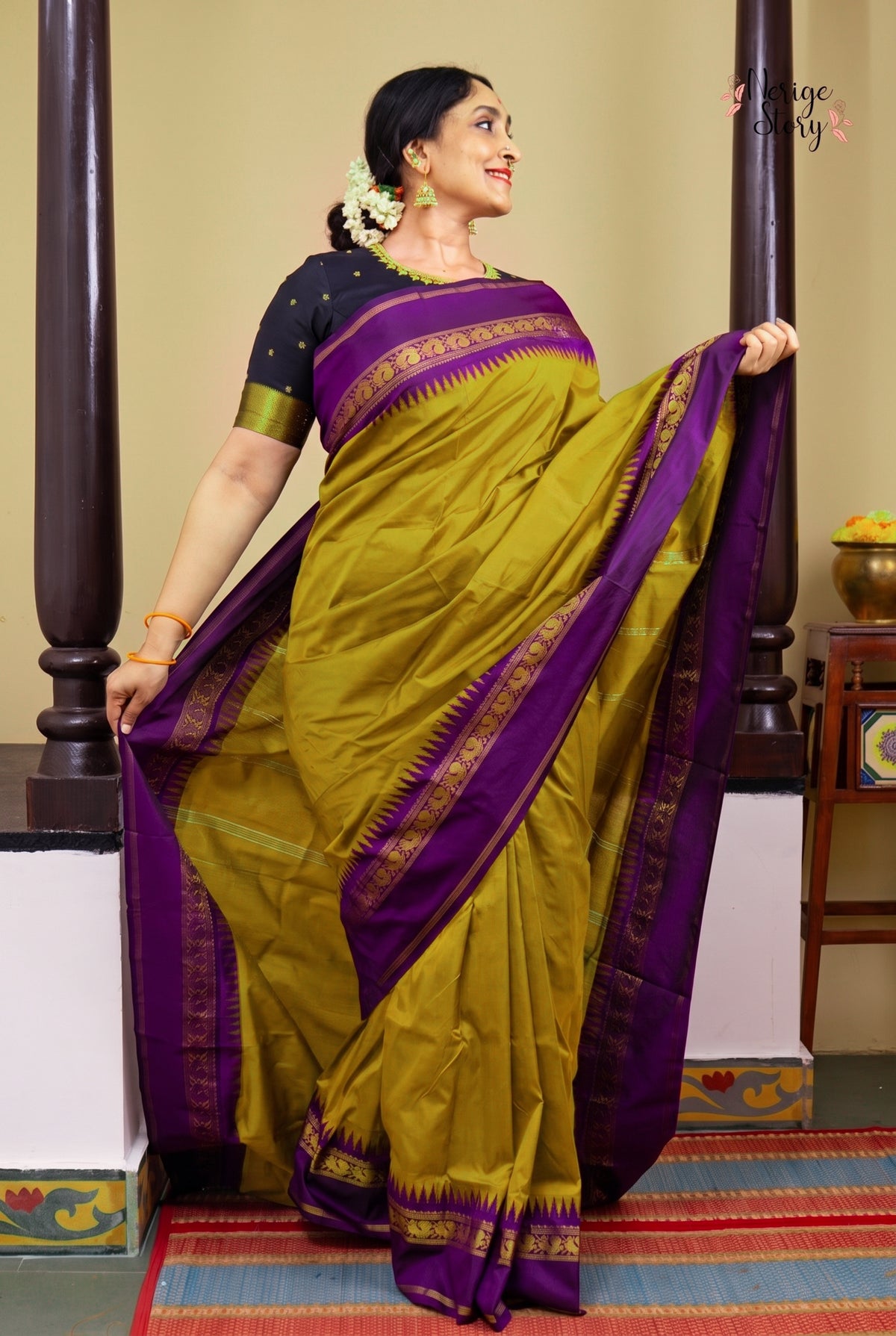 DEEPIKA (దీపిక)