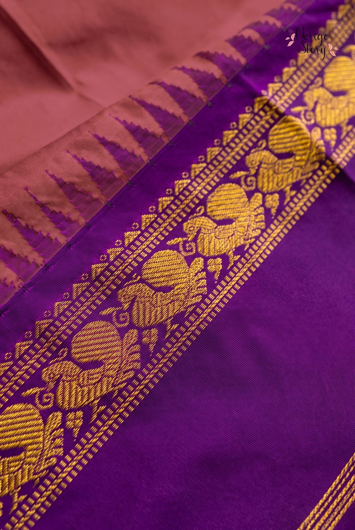 RAGHAVI (రాఘవి)