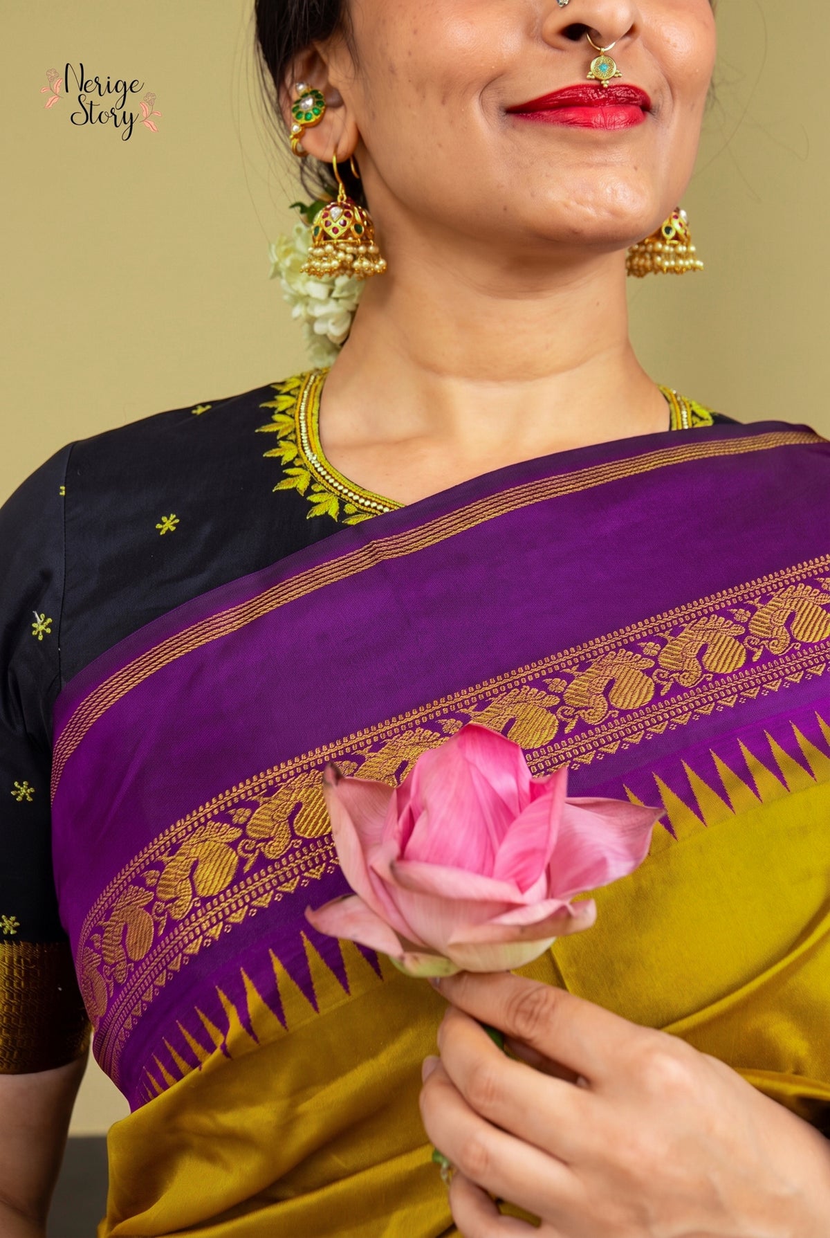 DEEPIKA (దీపిక)