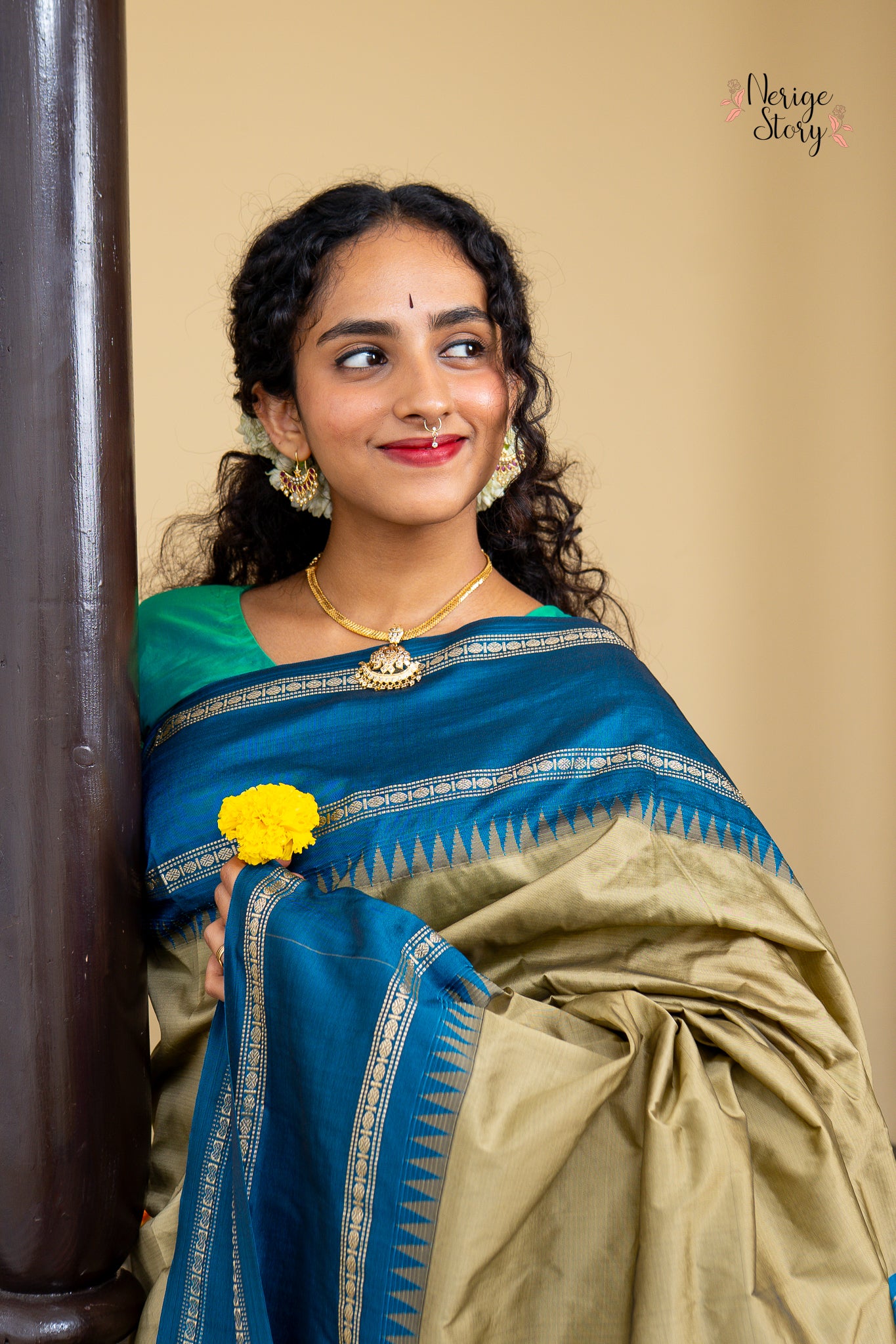 SHAILAPUTRI (ಶೈಲಪುತ್ರಿ)