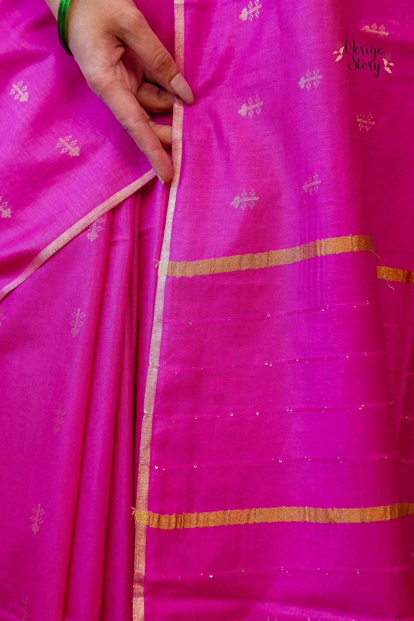 ARUNI (अरुणी)