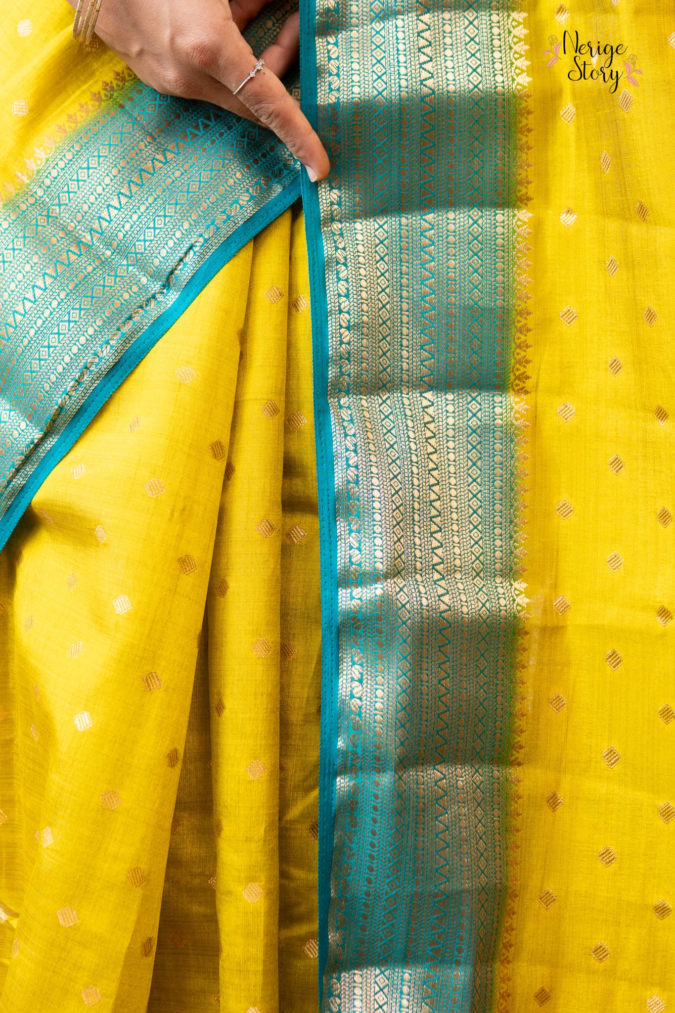 FALAK (फलक)