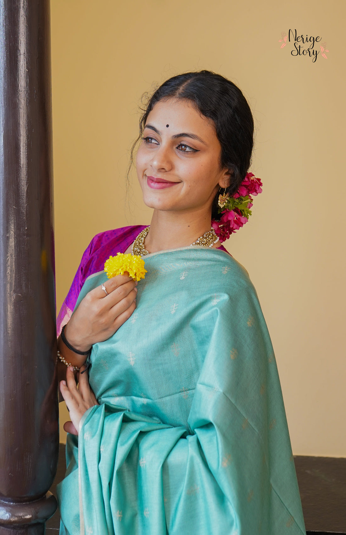 NIHARIKA (निहारिका)
