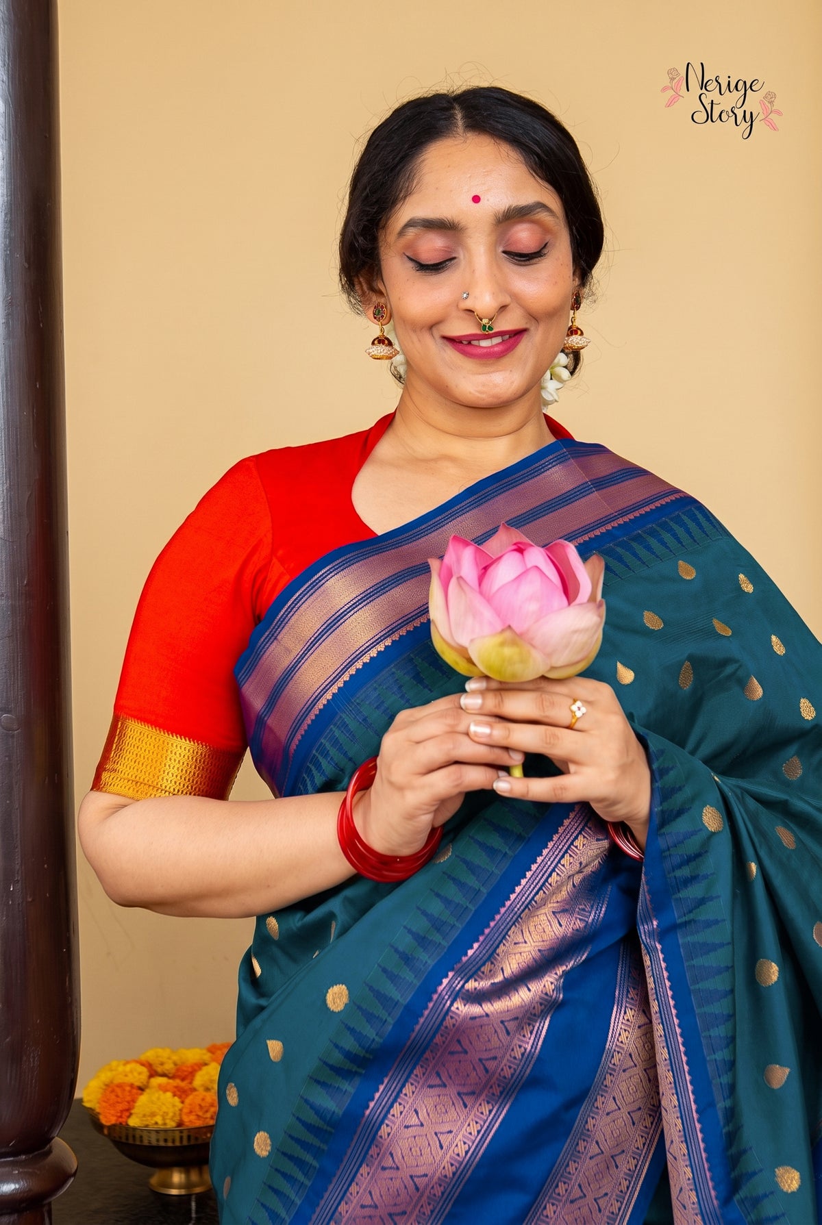 ANANYASHREE (অনন্যাশ্রী)