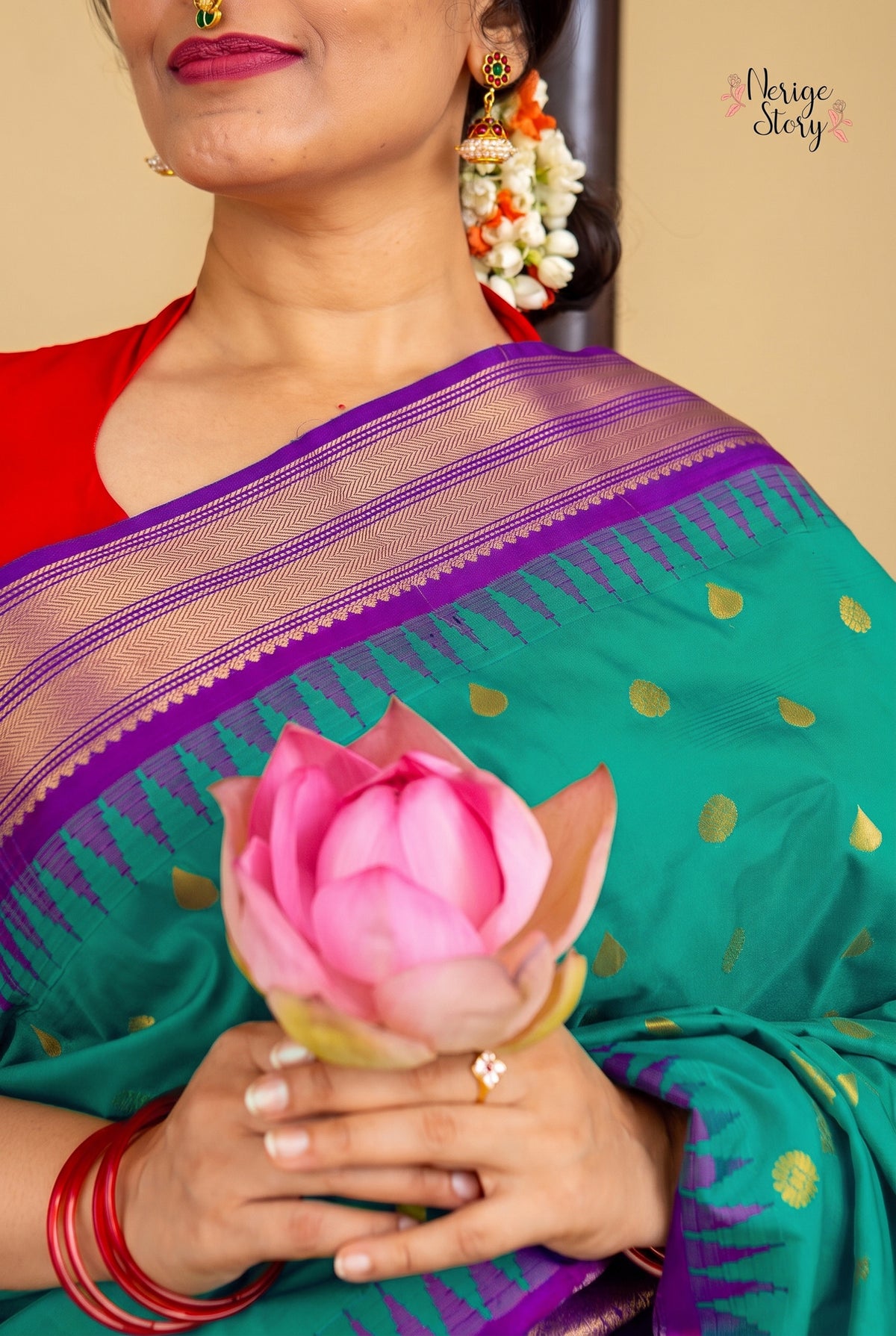 GAYATNIKA (ಗಾಯತ್ನಿಕಾ)