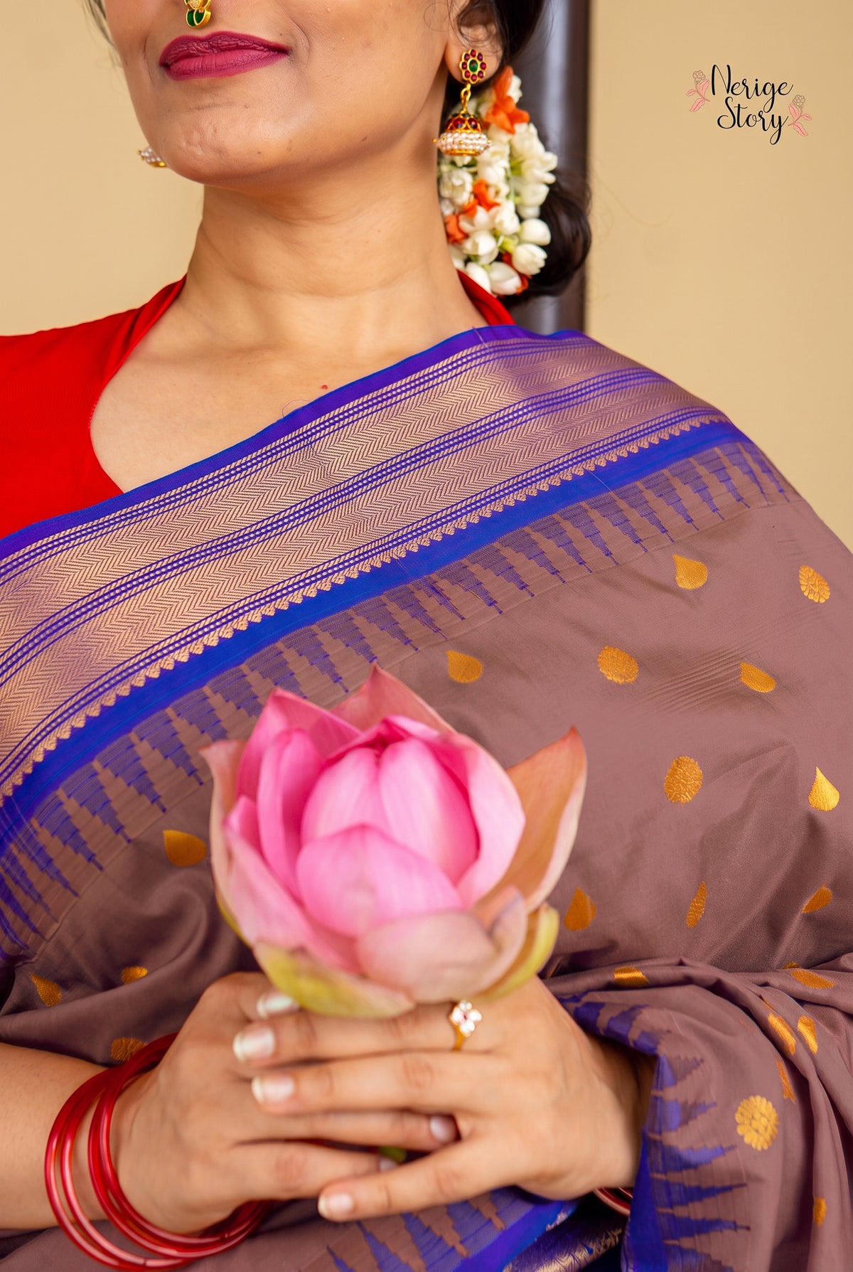ANAGHASRI (ಅನಘಶ್ರೀ)