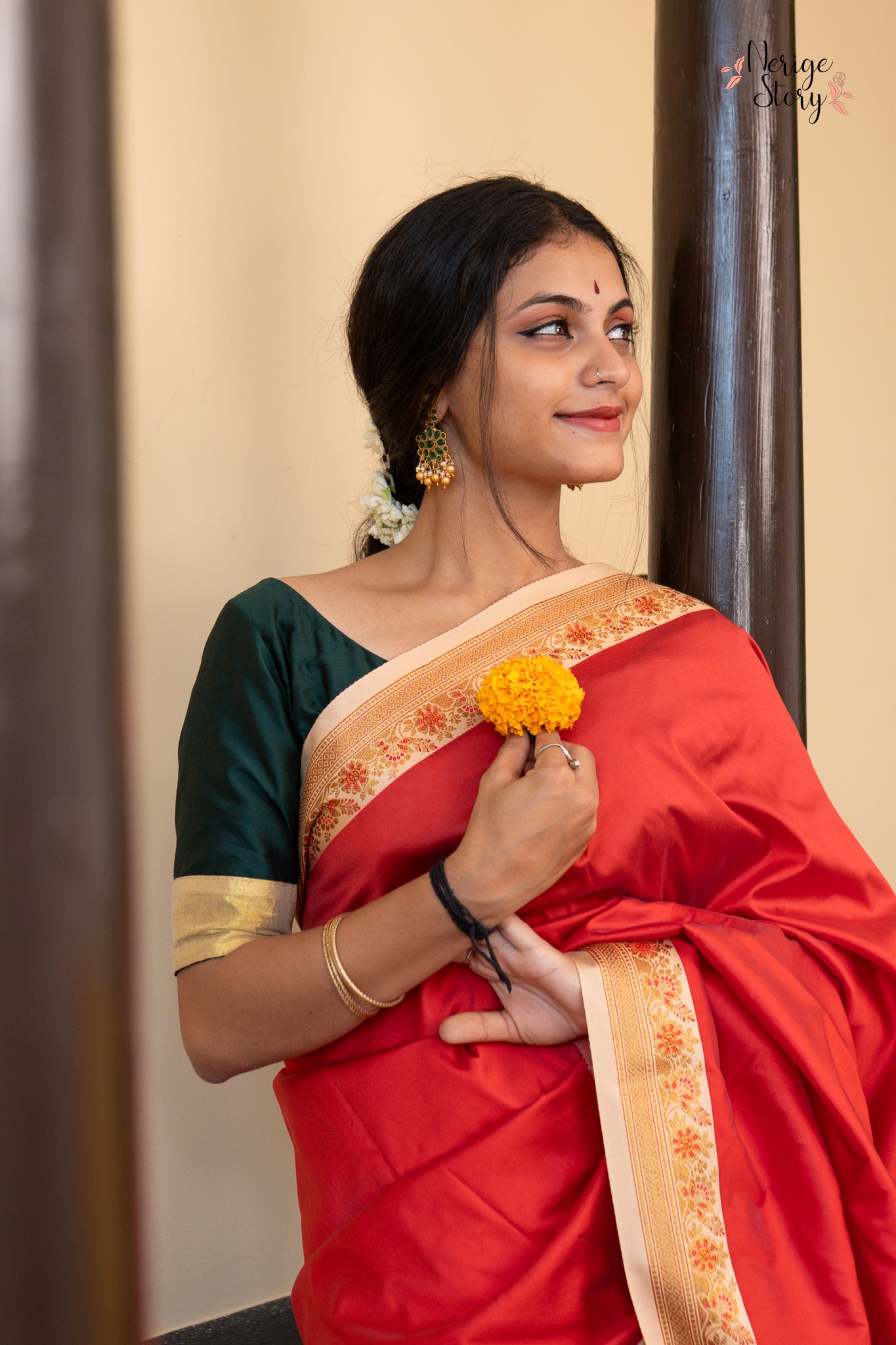 PRAVINAJA (प्रवीणजा)