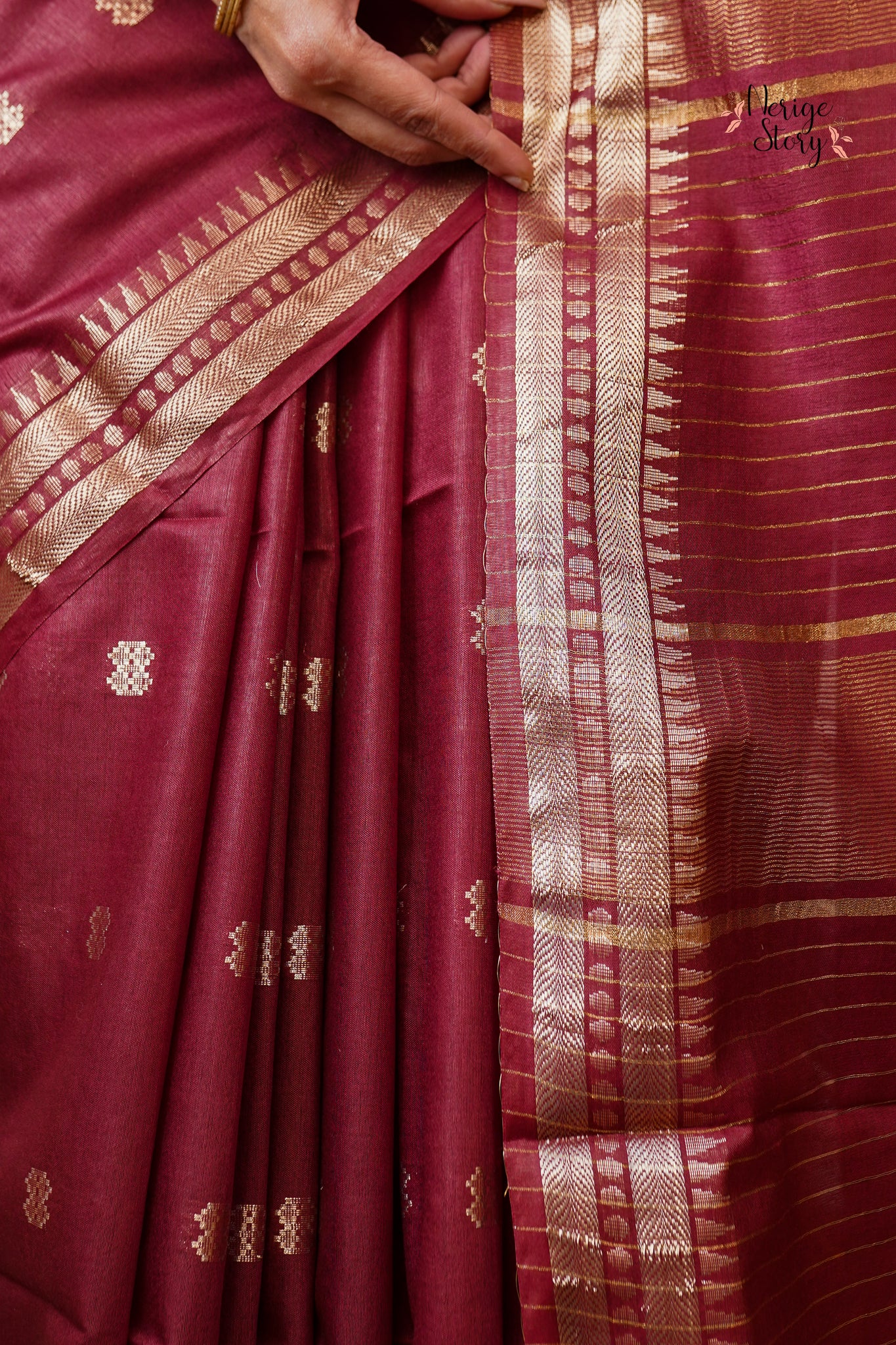 JANAVI (जानवी)