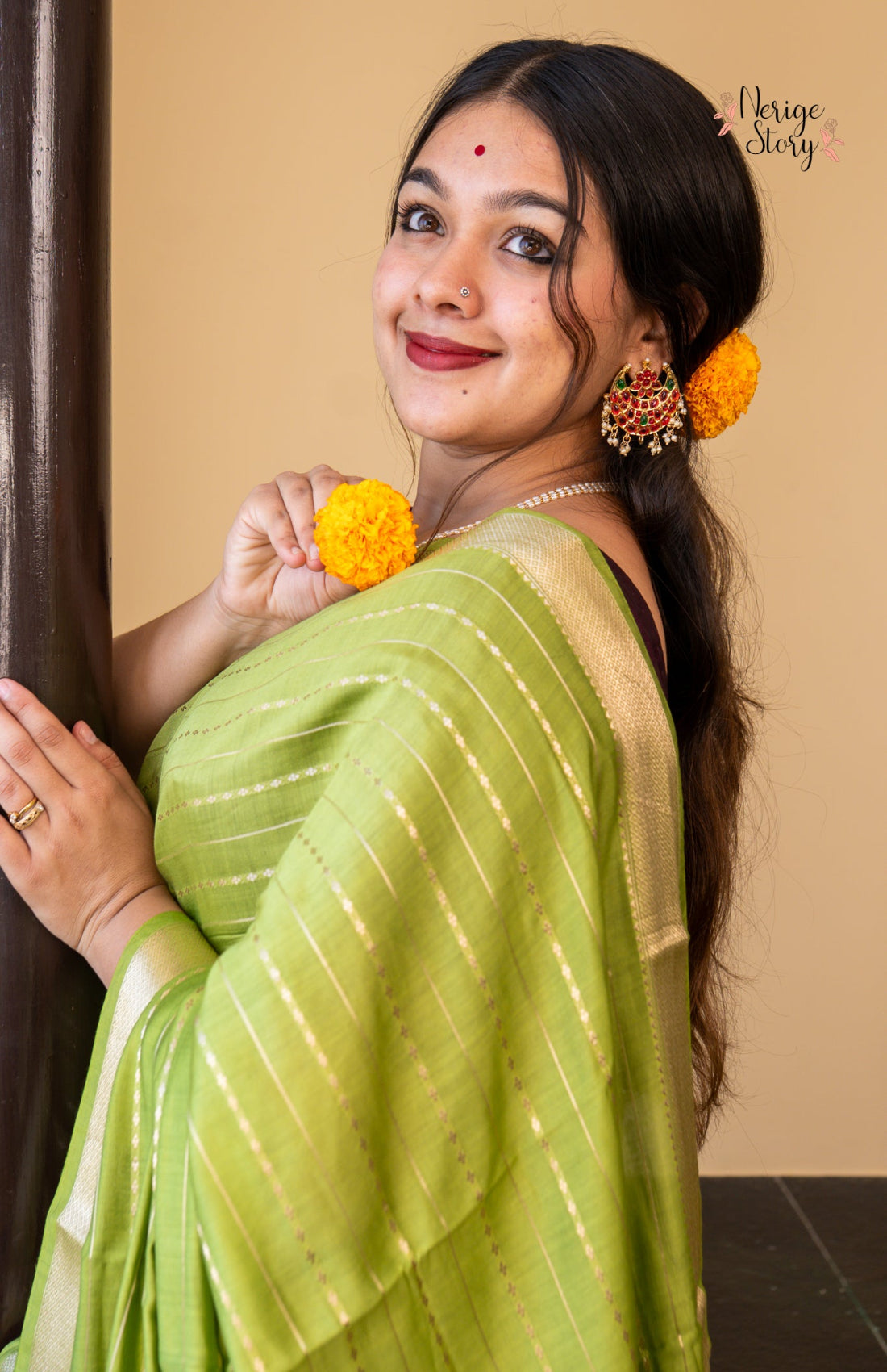 GAYANA (गायना)