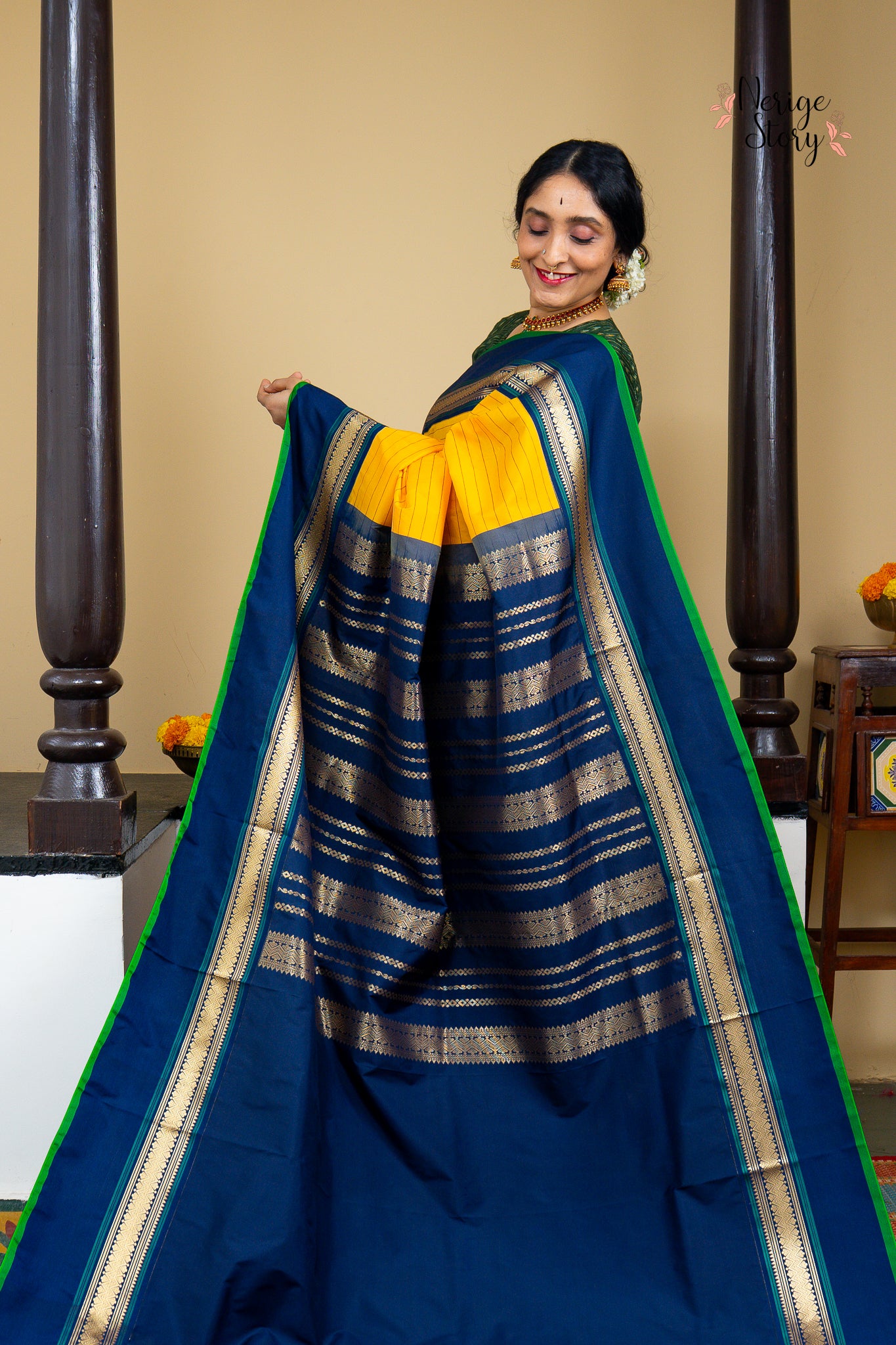 MAHALAKSHMI (महालक्ष्मी)