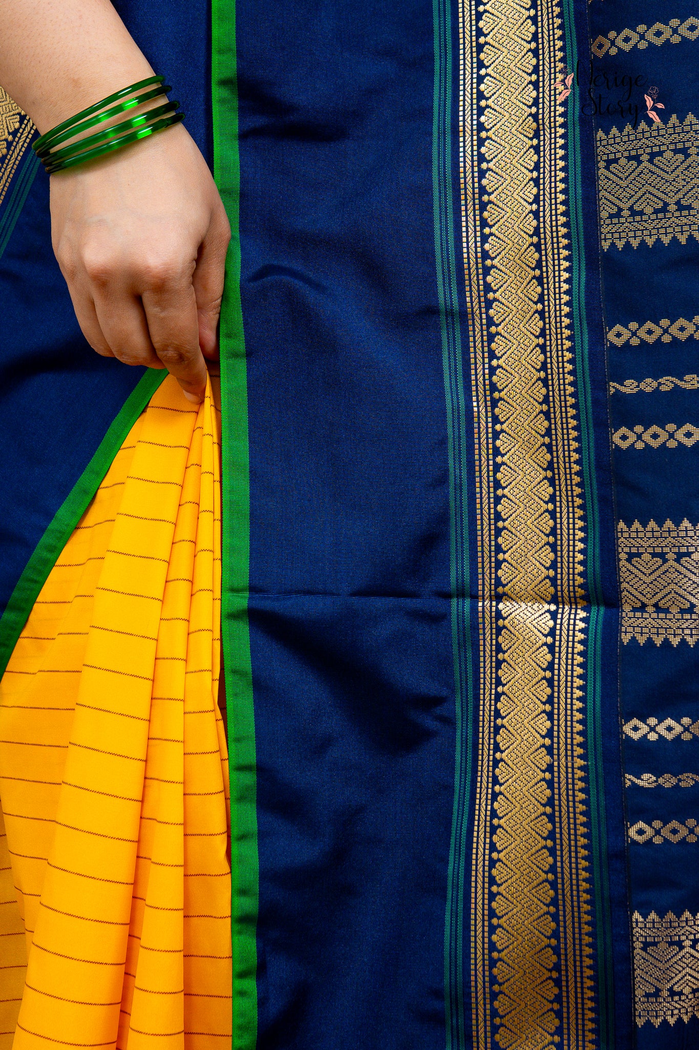 MAHALAKSHMI (महालक्ष्मी)