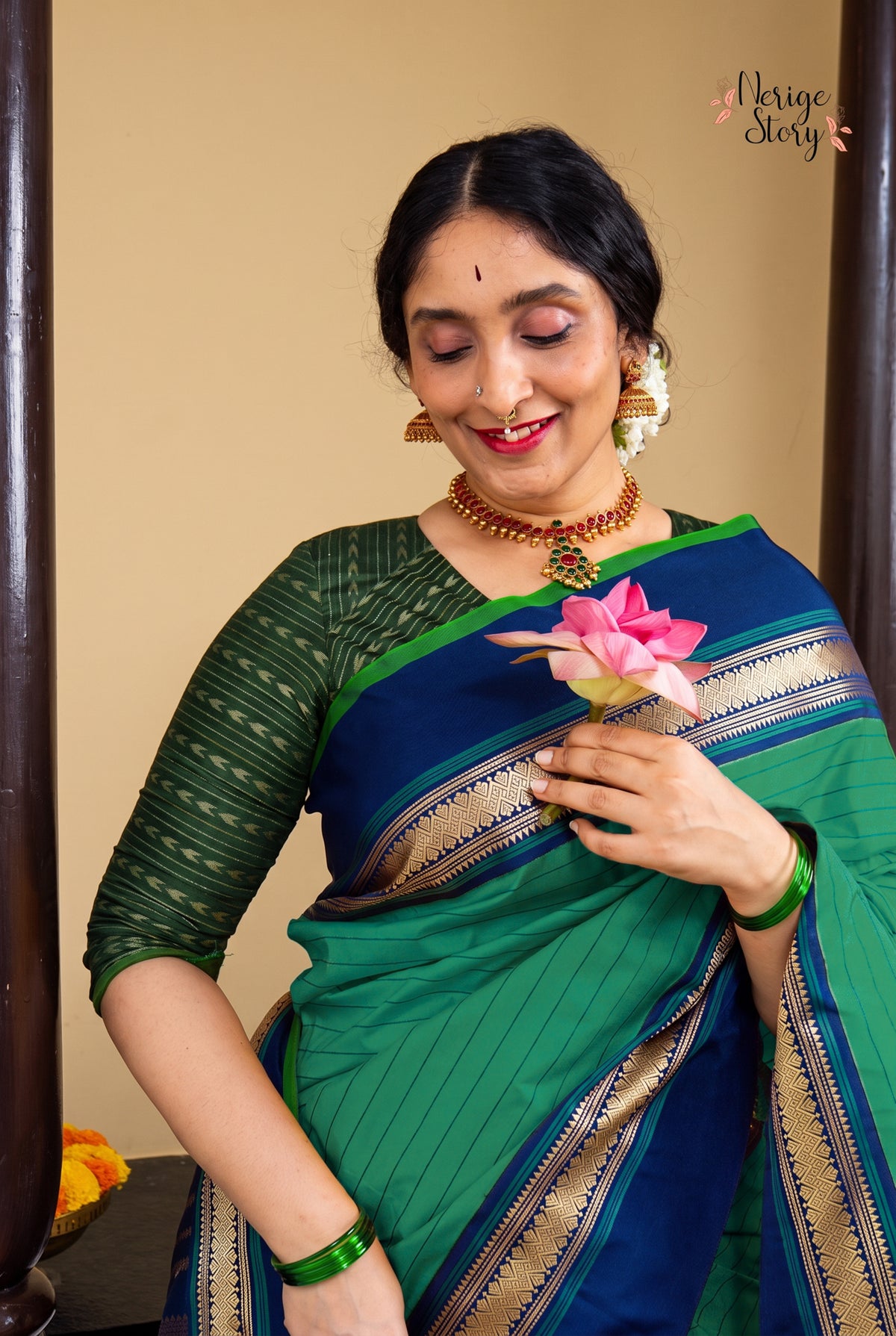 SHAMBHAVI (சாம்பவி)