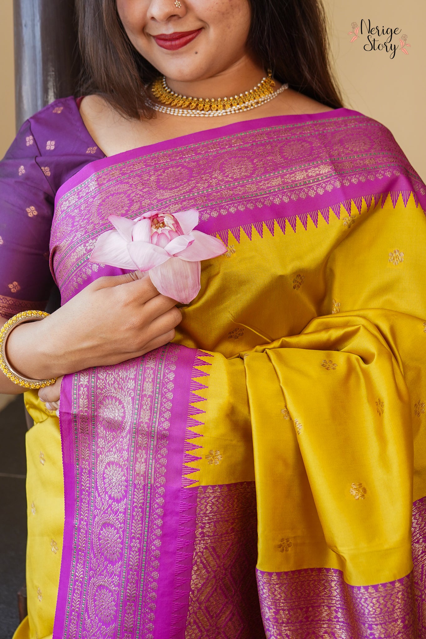 AKALPITA (अकल्पिता)