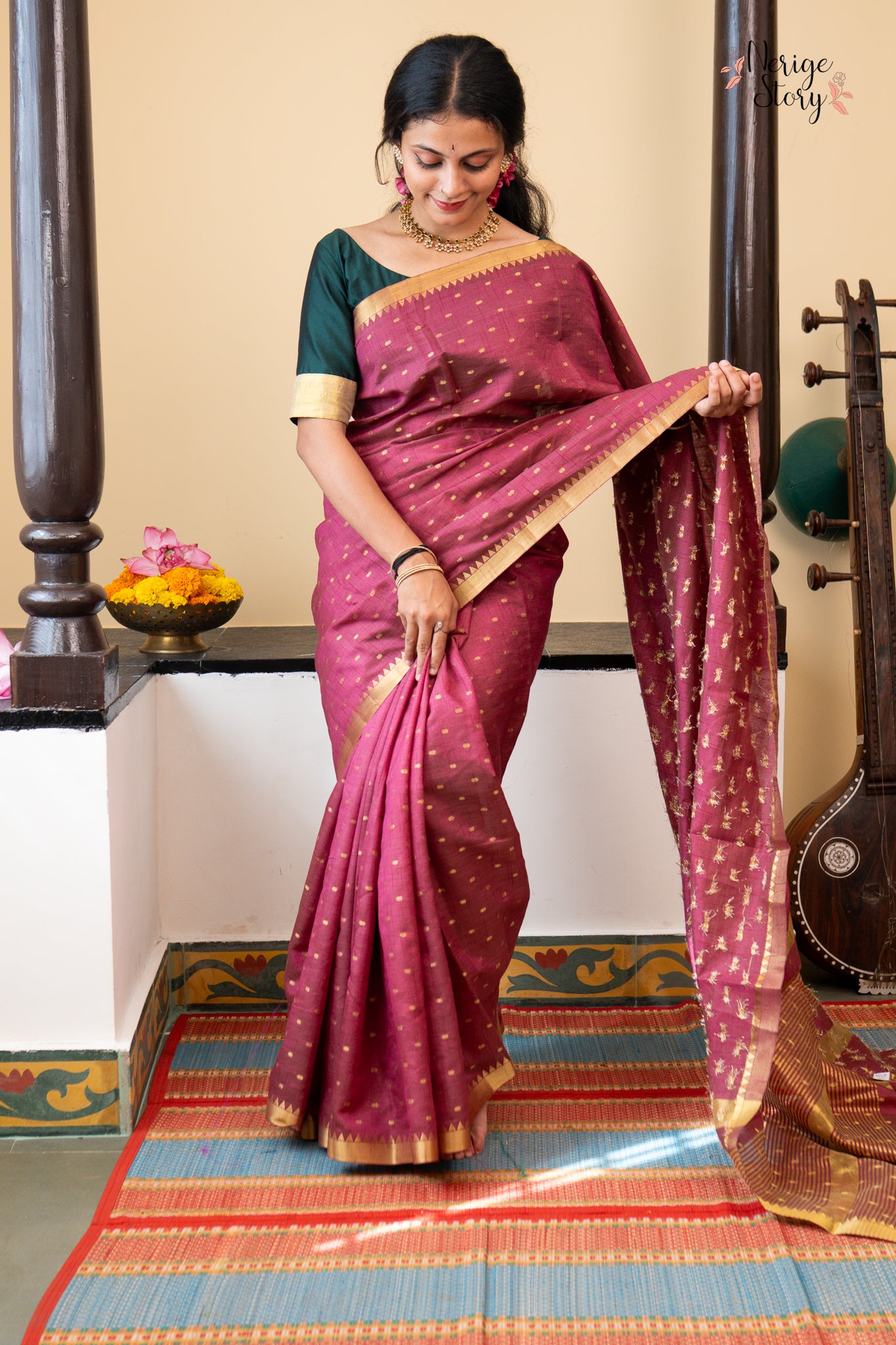 ARUSHIKA (अरुषिका)