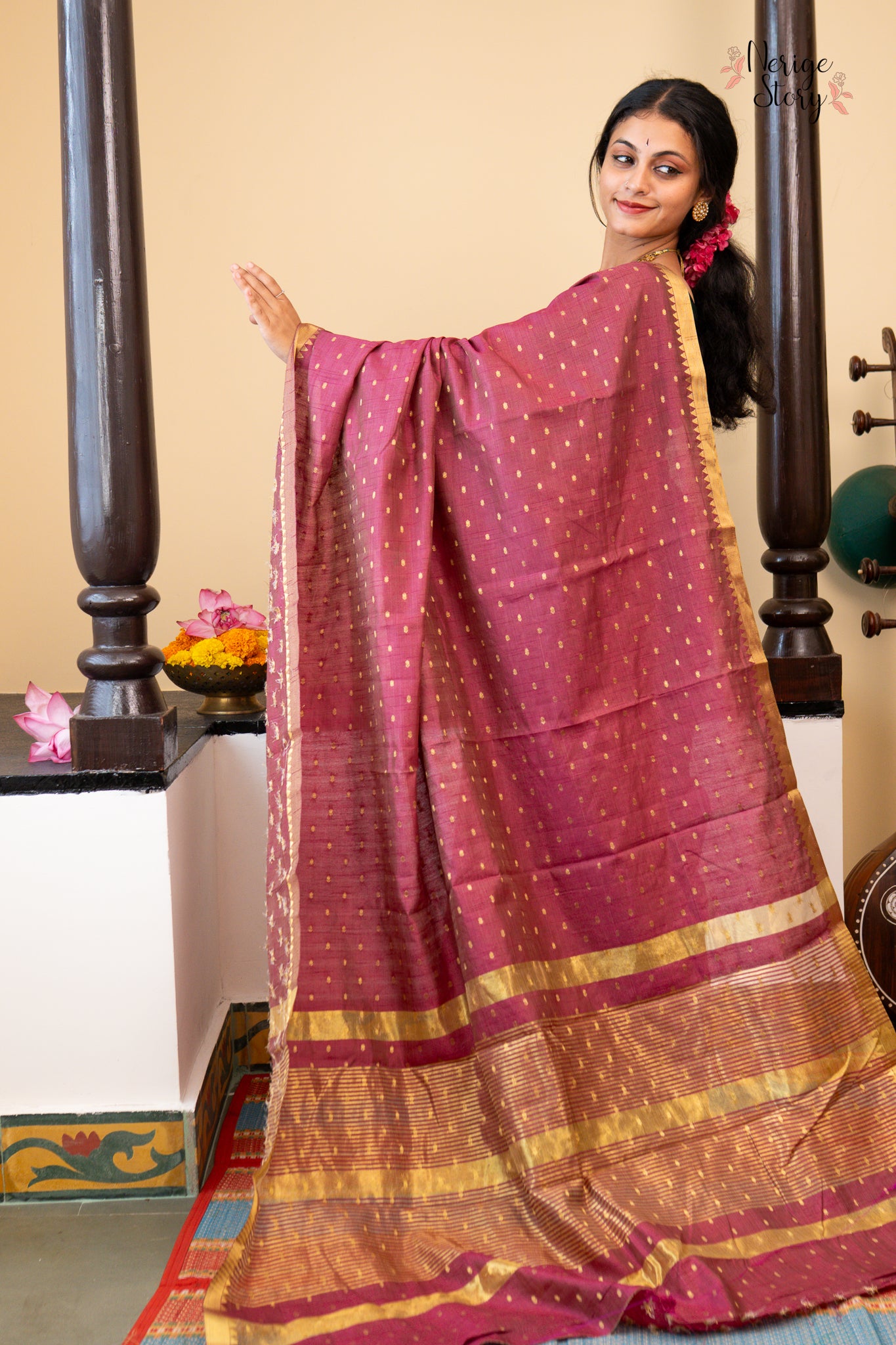 ARUSHIKA (अरुषिका)