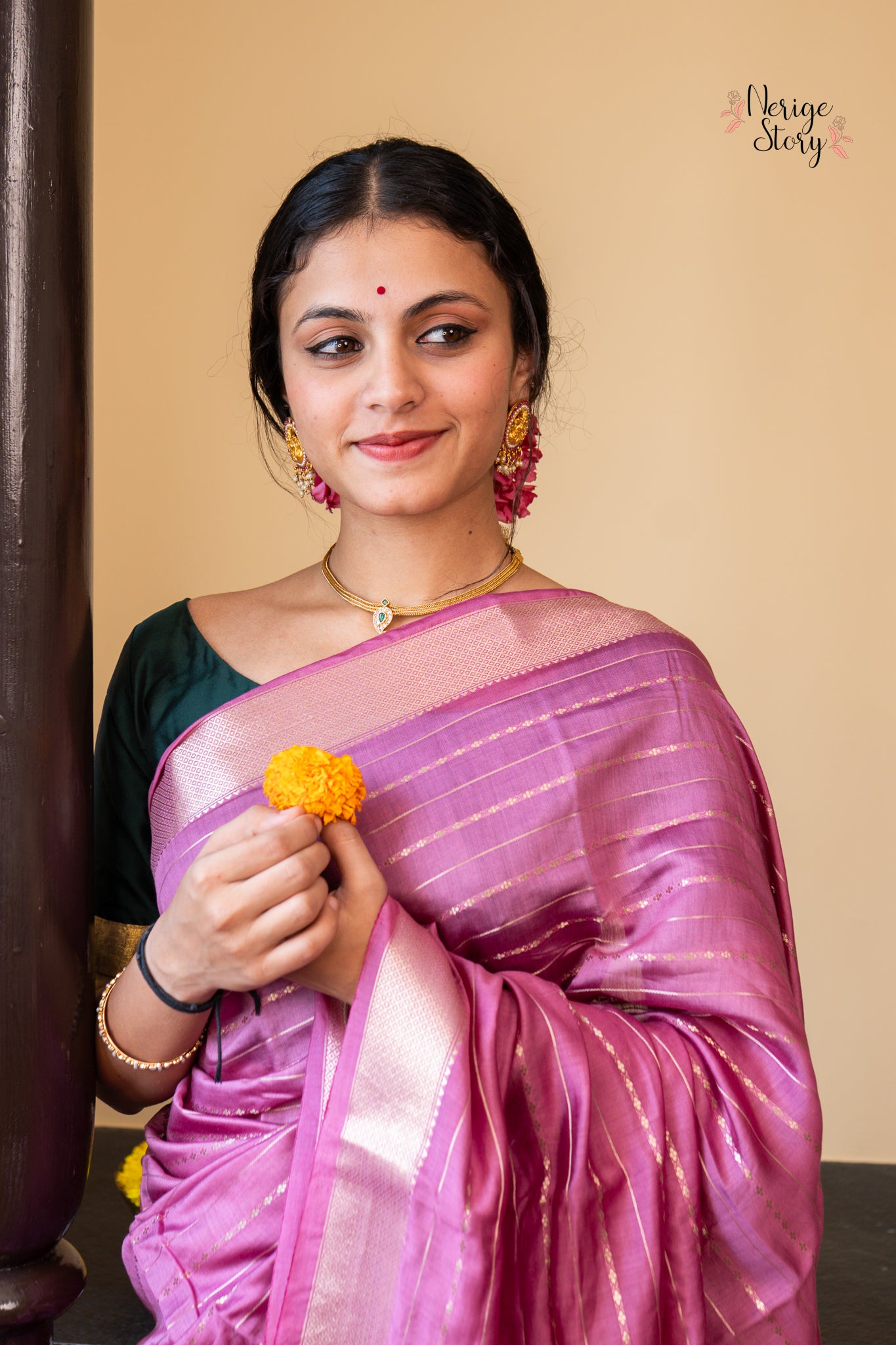 MANIKA (मानिका)