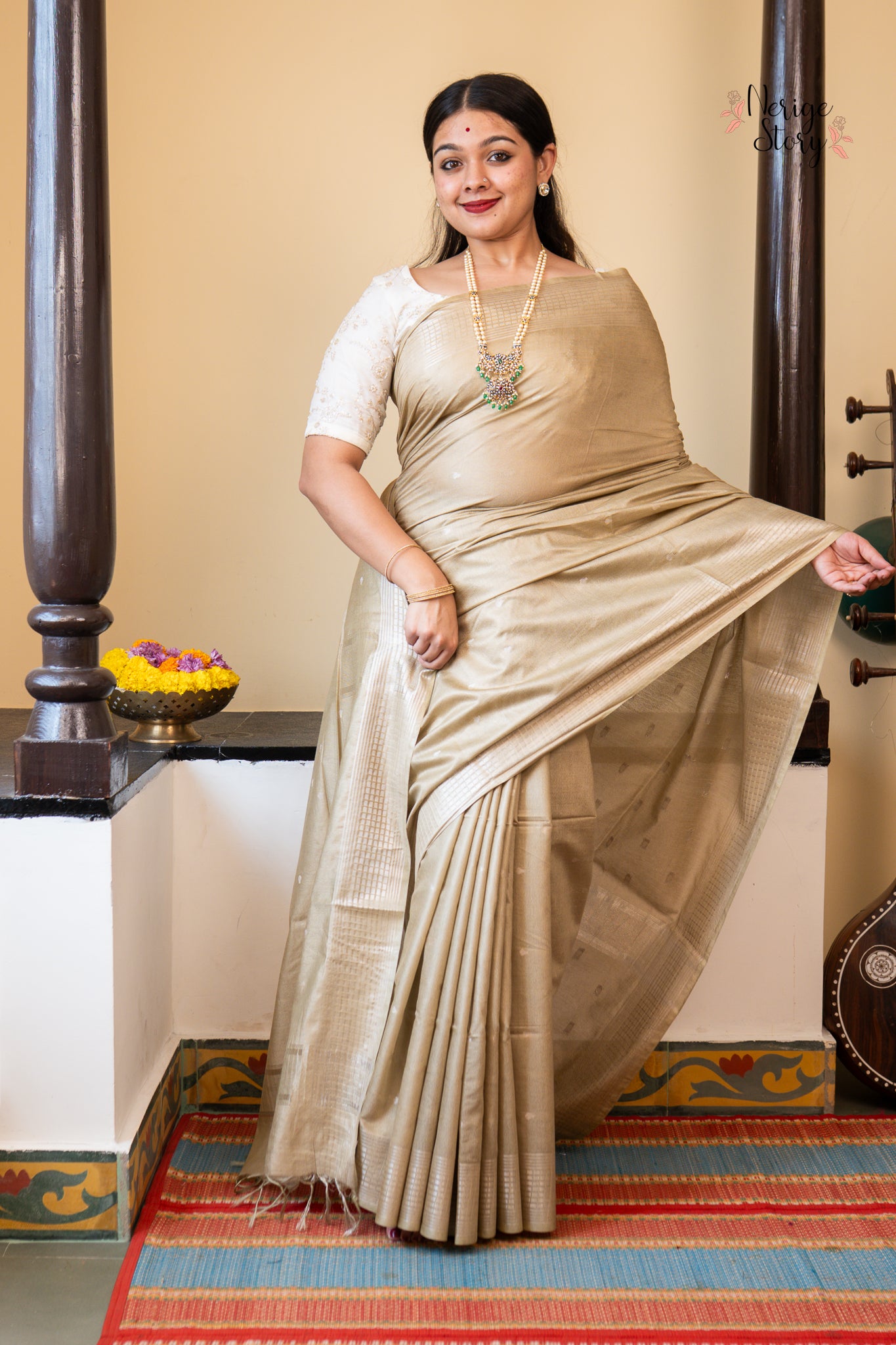 ANANYI (अनन्यी)