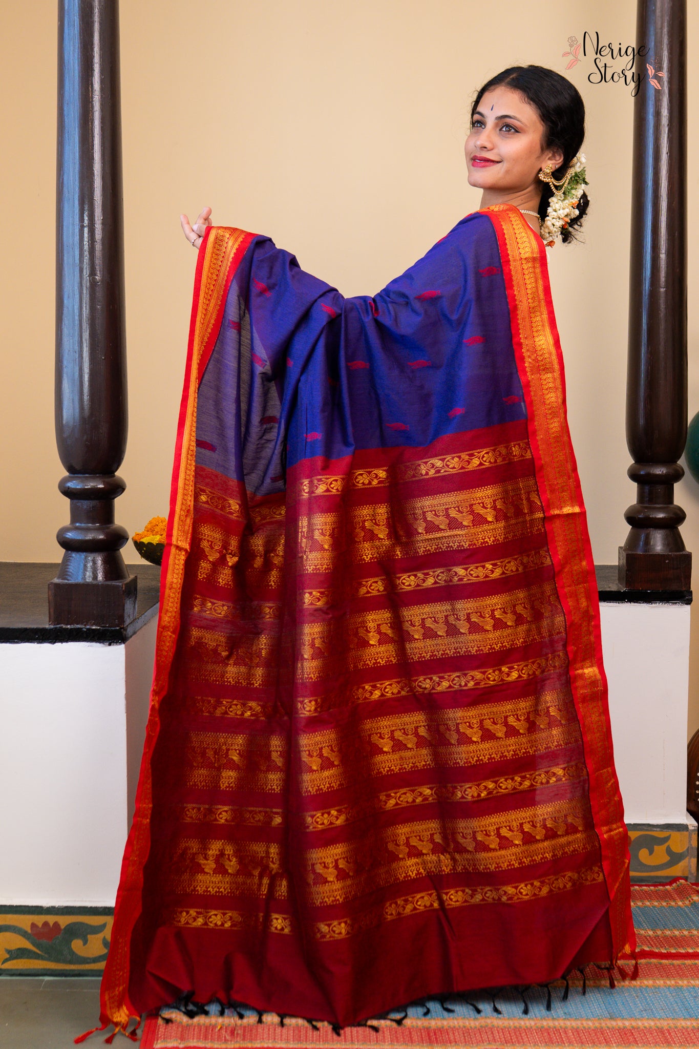 ELINA (एलीना)