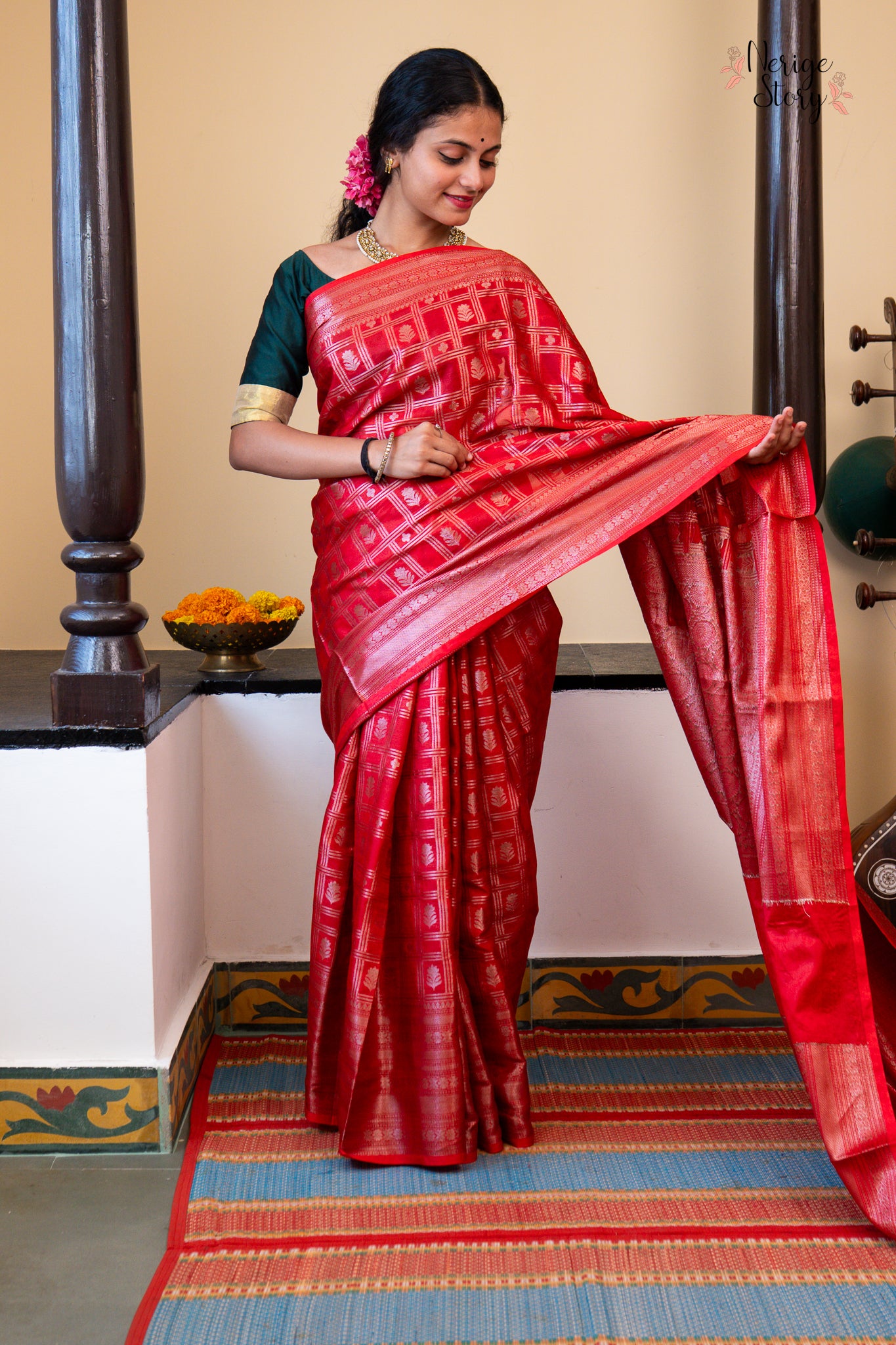 JHILMIL (झिलमिल)