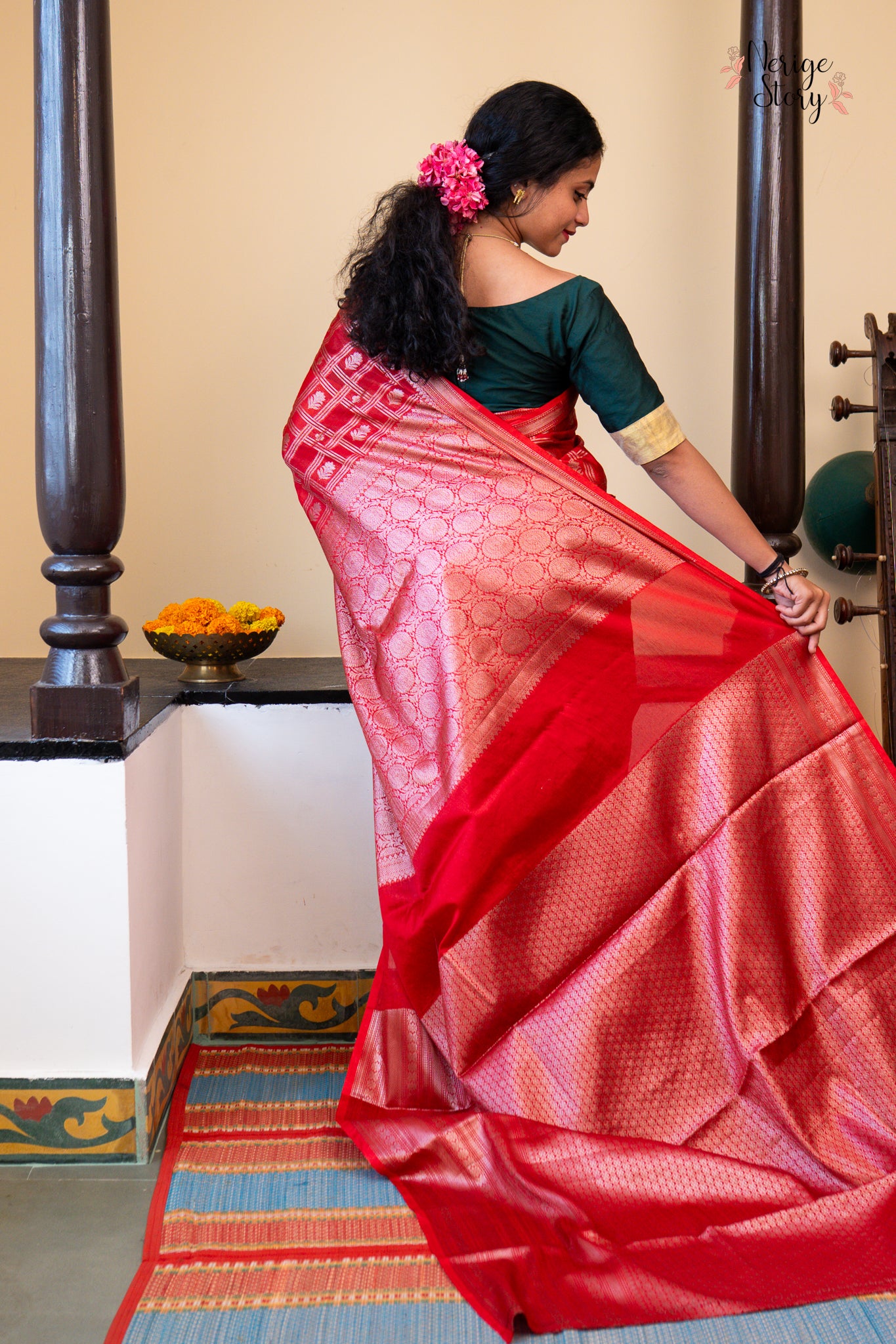 JHILMIL (झिलमिल)