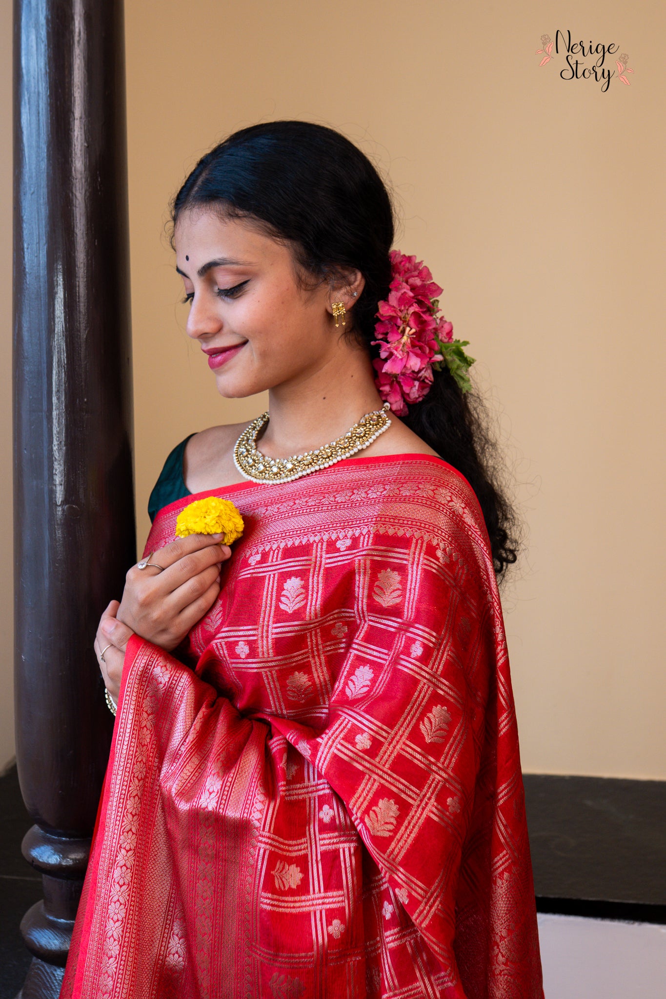 JHILMIL (झिलमिल)