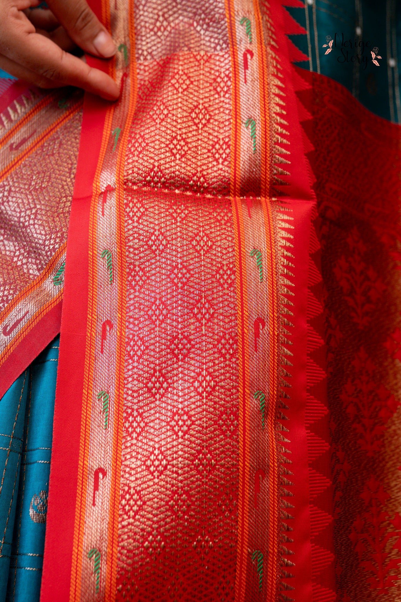 KAMESHI (कामेशी)