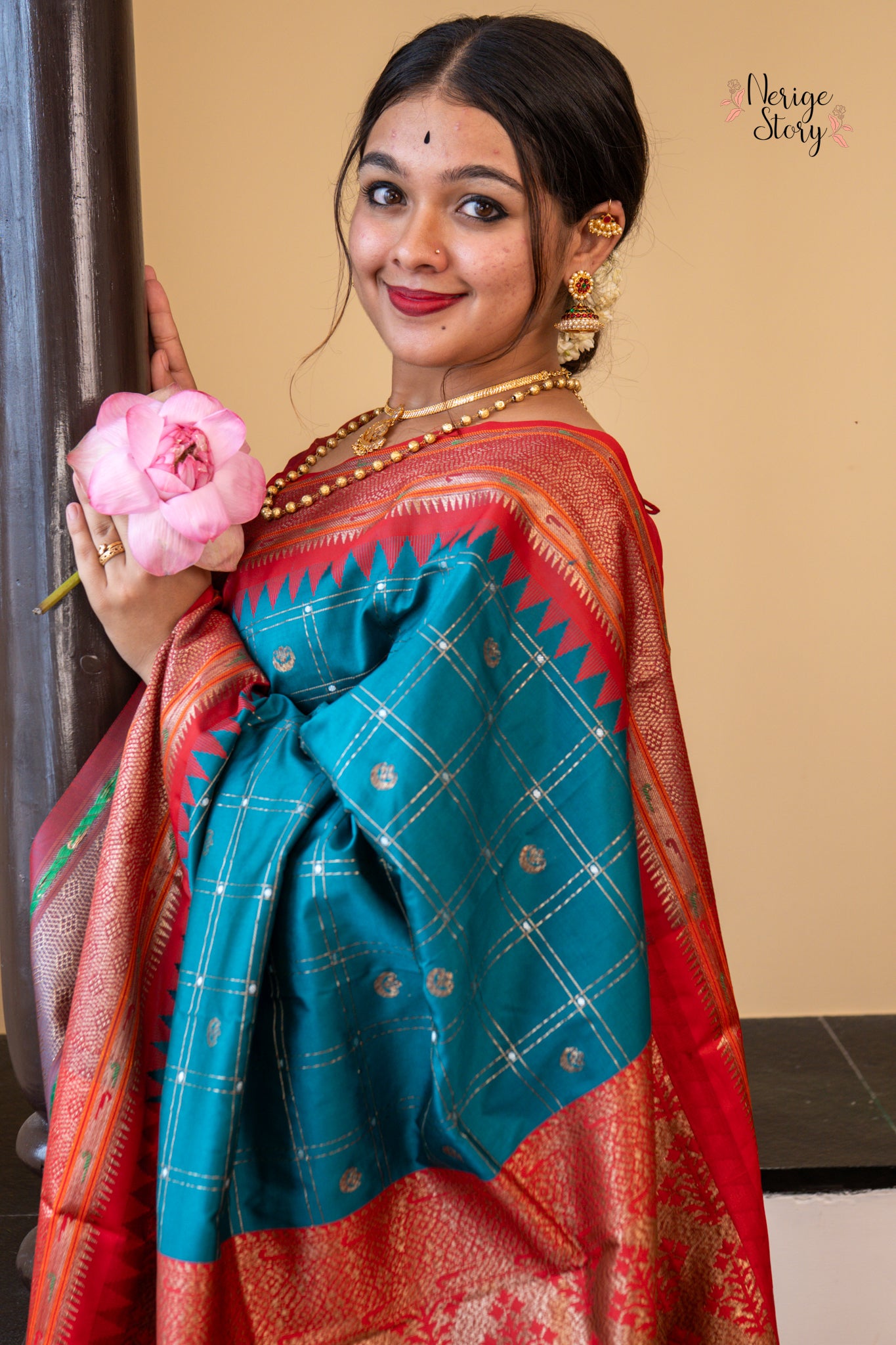 KAMESHI (कामेशी)