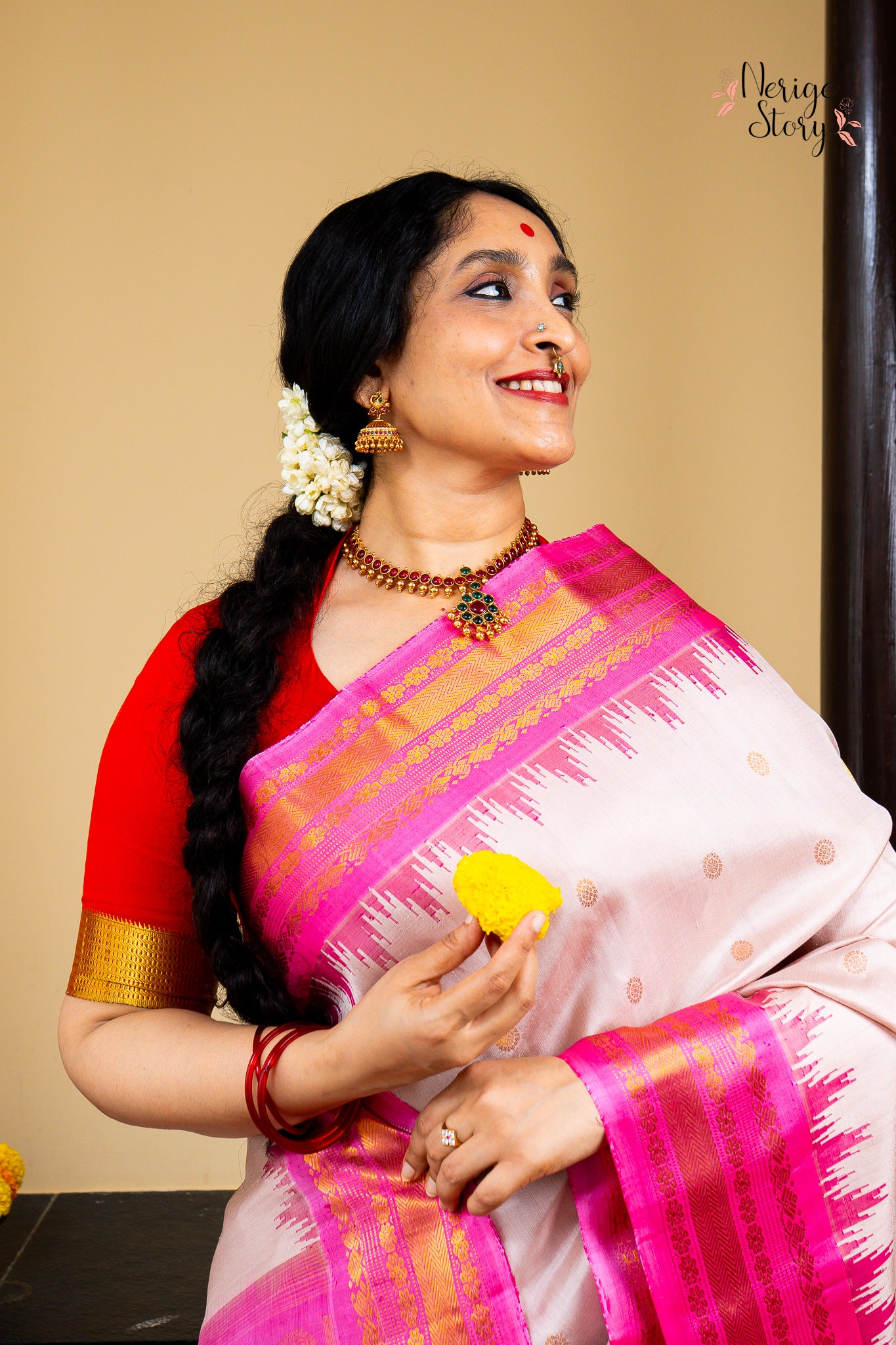 CHITRAKSHI (చిత్రాక్షి)
