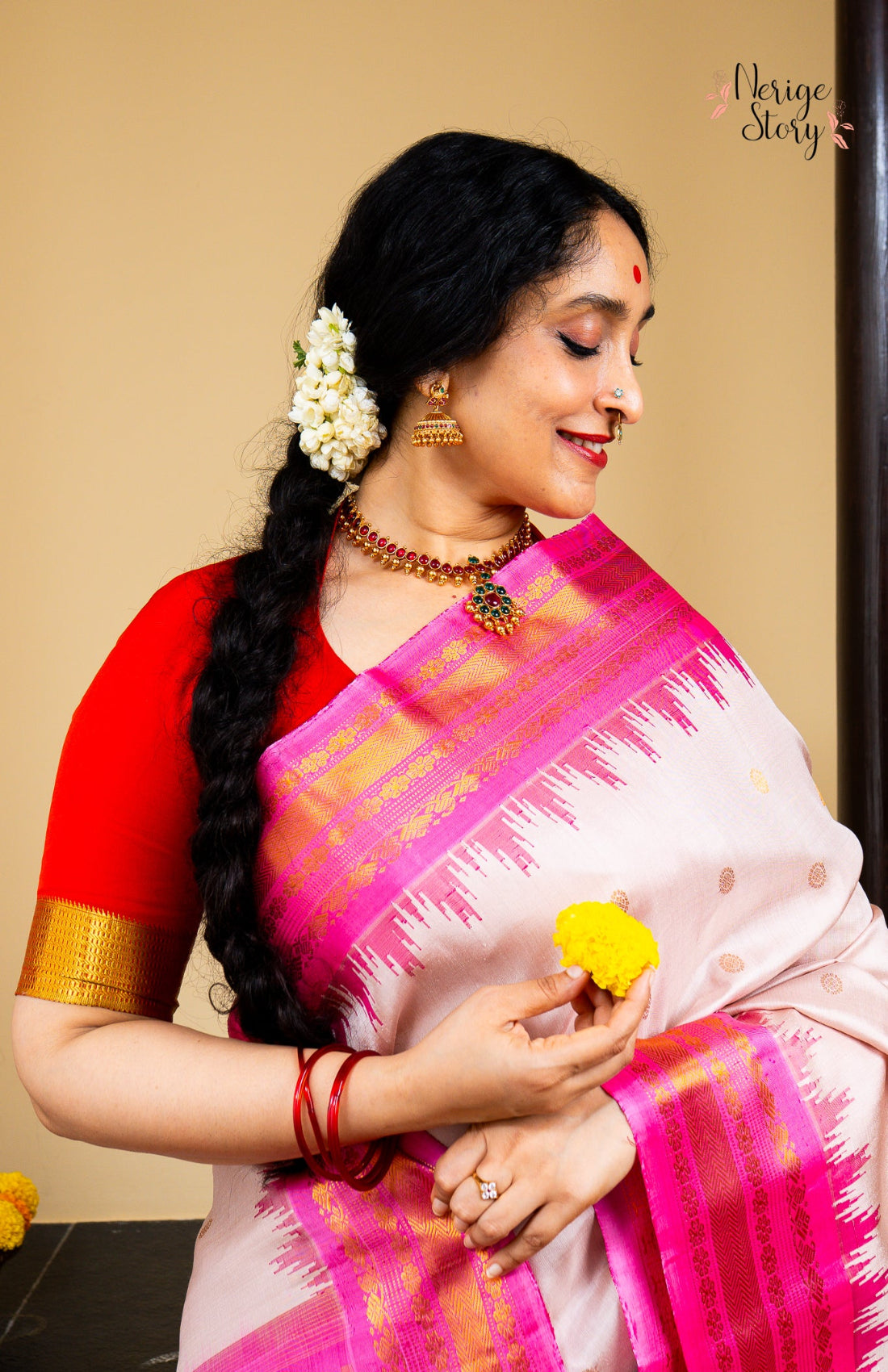 CHITRAKSHI (చిత్రాక్షి)