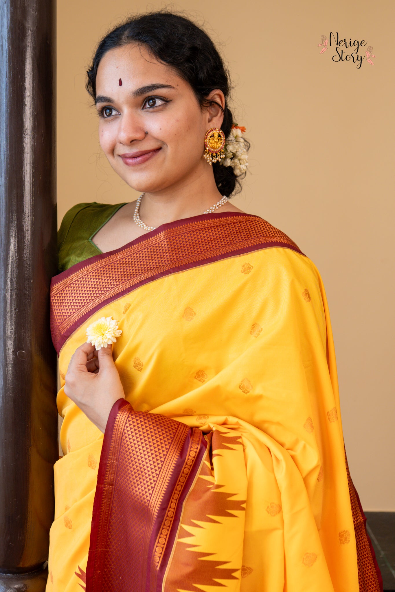 RATNIKA (ರತ್ನಿಕಾ)