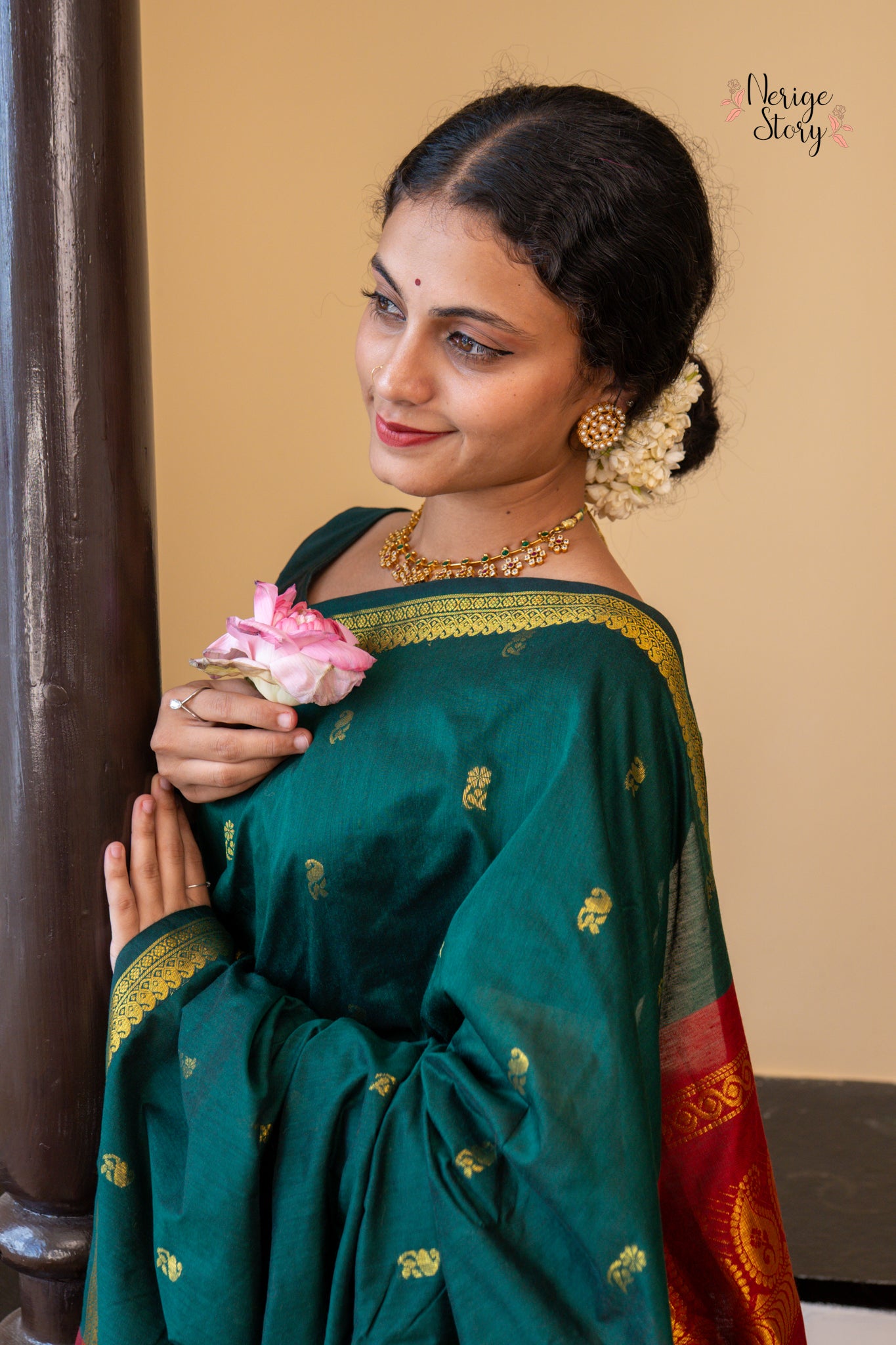 DEVINA (ದೇವಿನಾ)