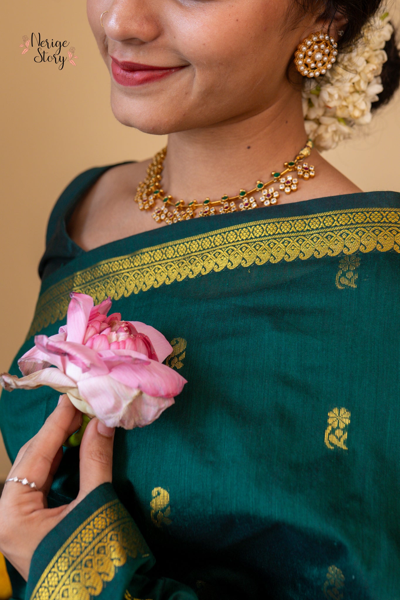 DEVINA (ದೇವಿನಾ)