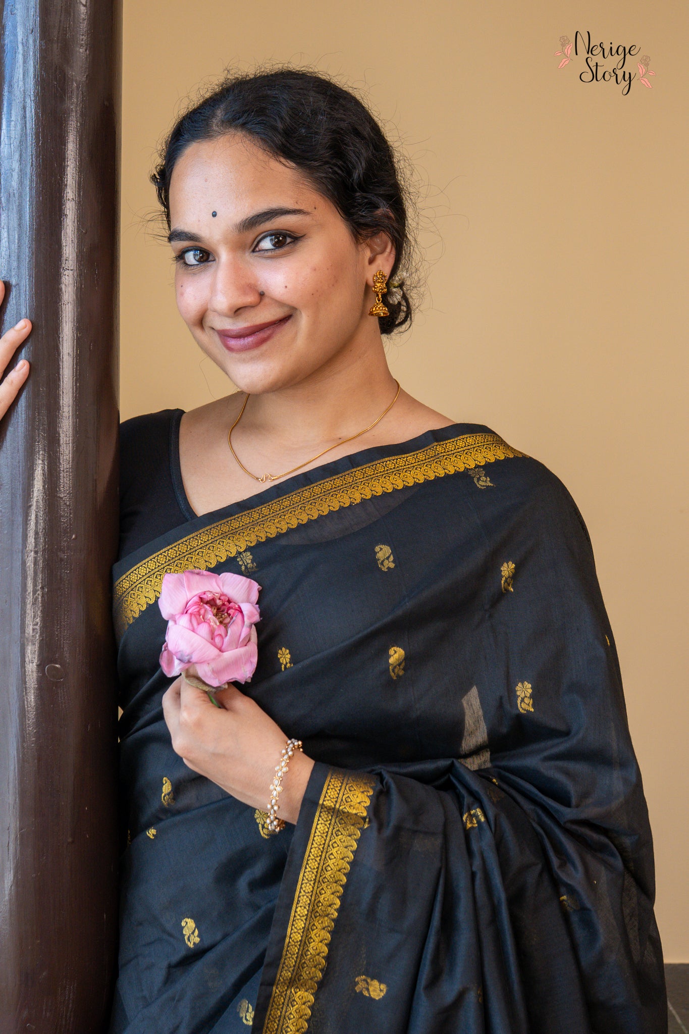 SHRITHI (ಶ್ರಿತಿ)