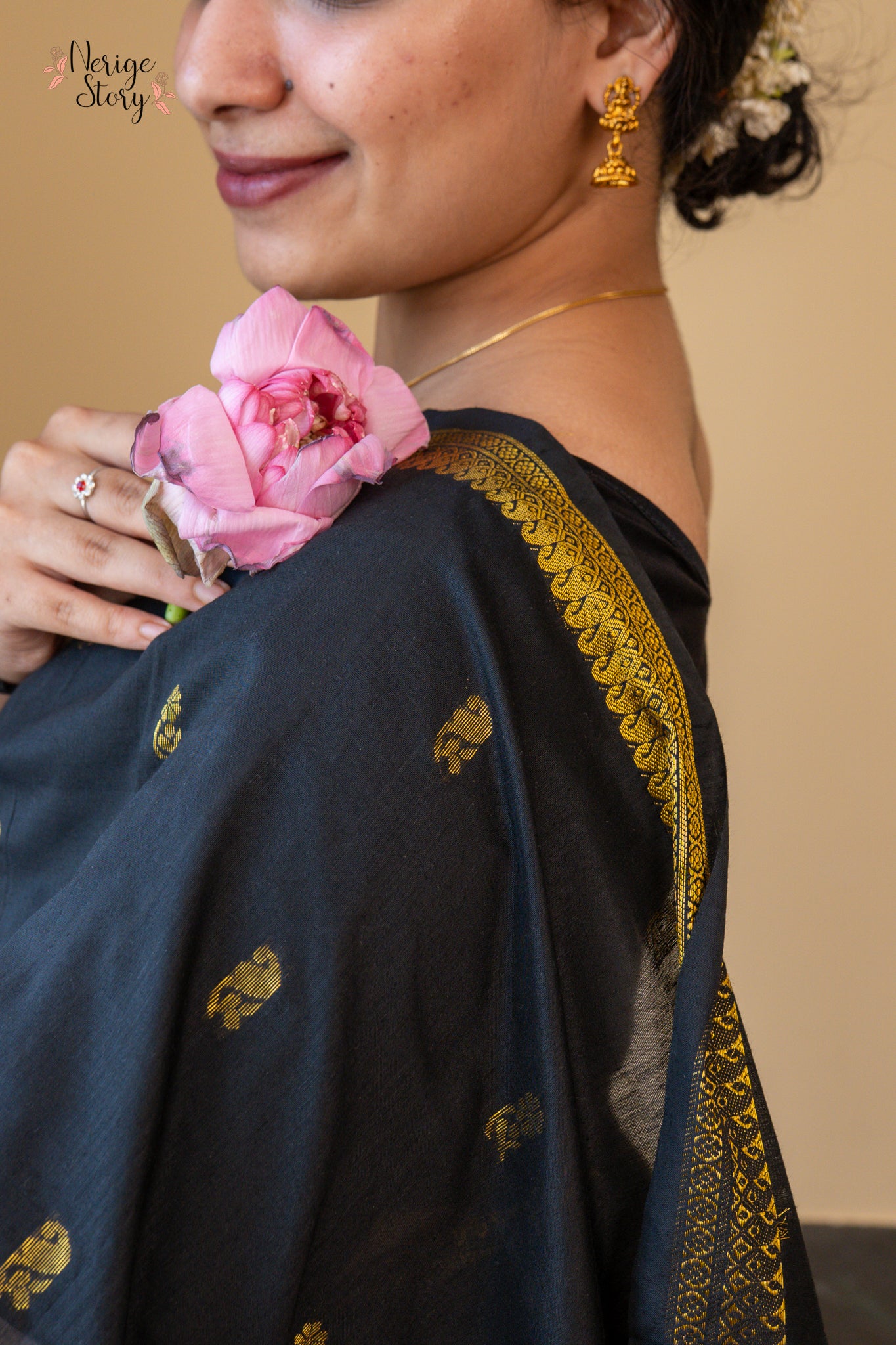 SHRITHI (ಶ್ರಿತಿ)