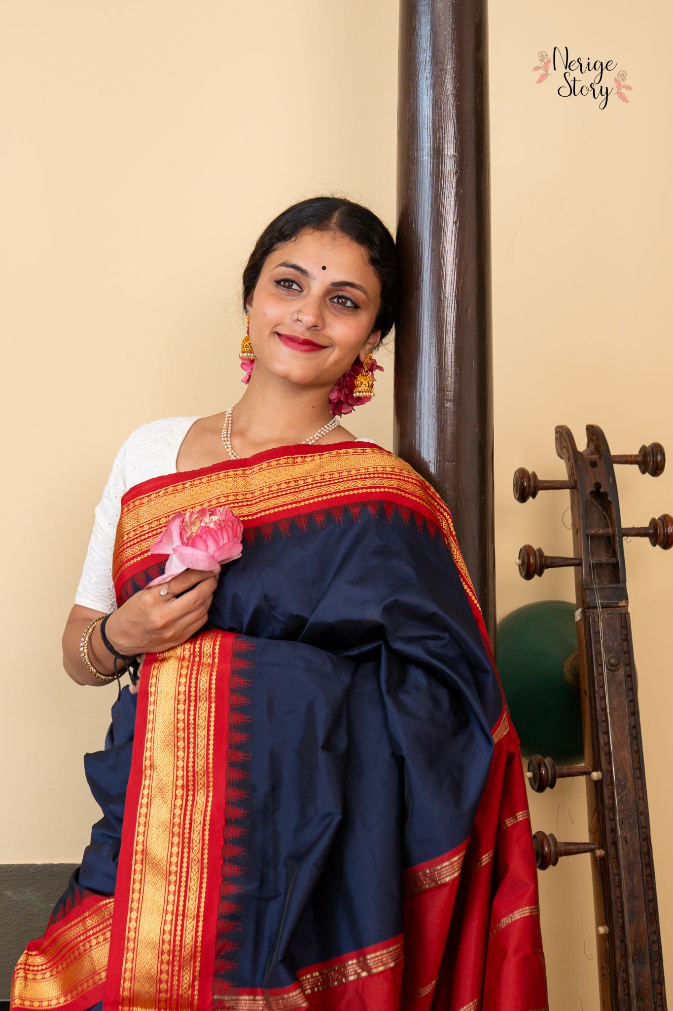 FALAKSHI (ಫಲಕ್ಷಿ)