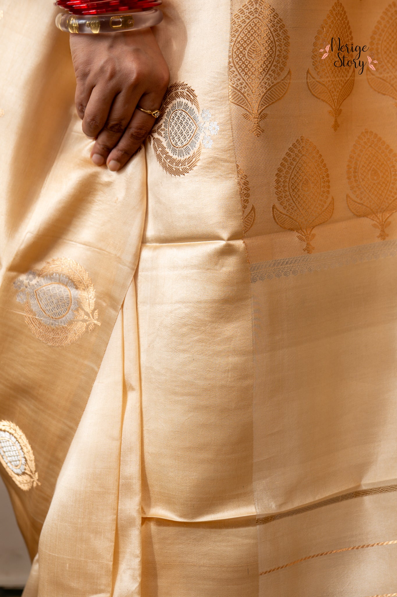 HEMIKA (हेमिका)