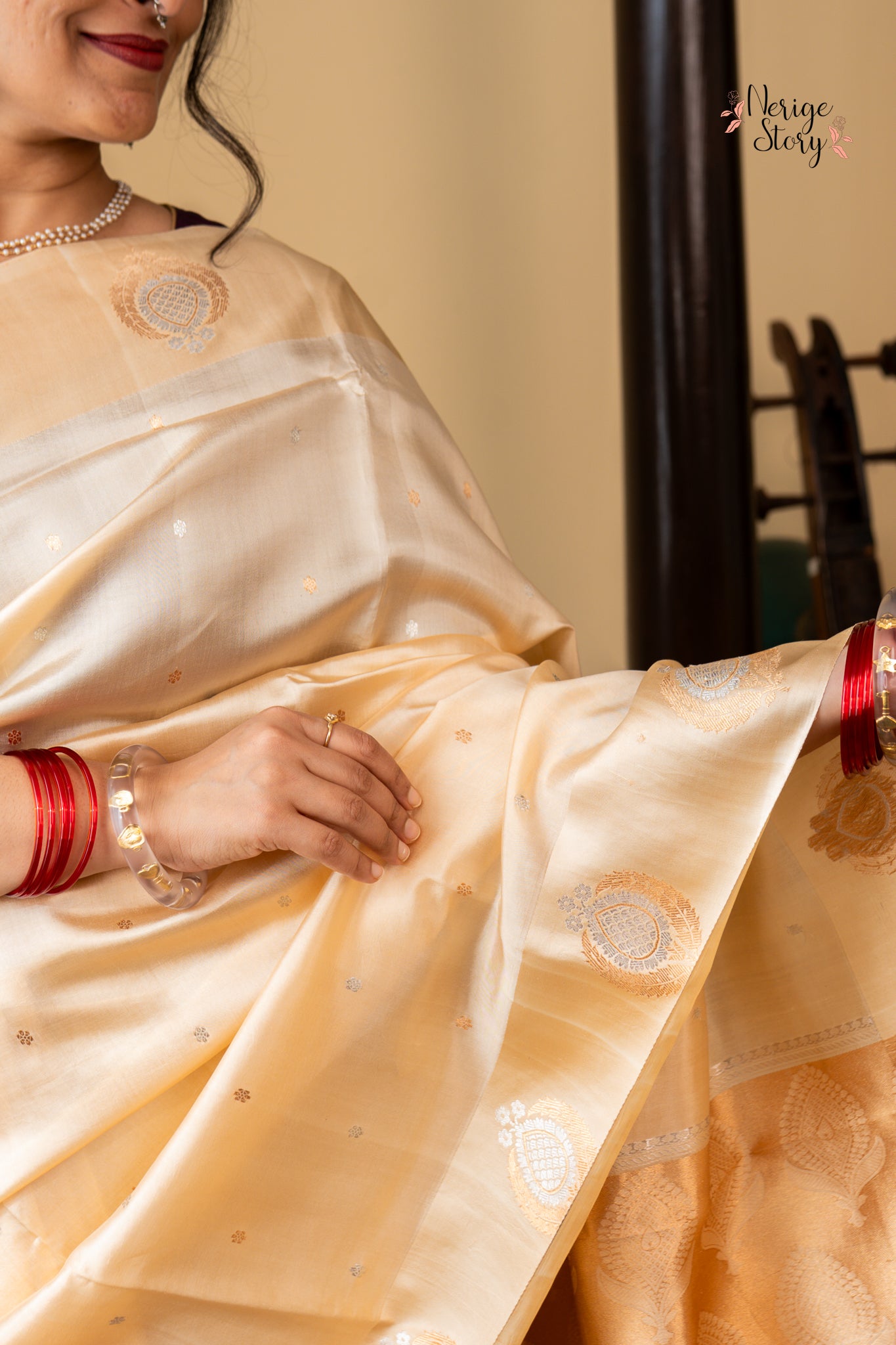 HEMIKA (हेमिका)