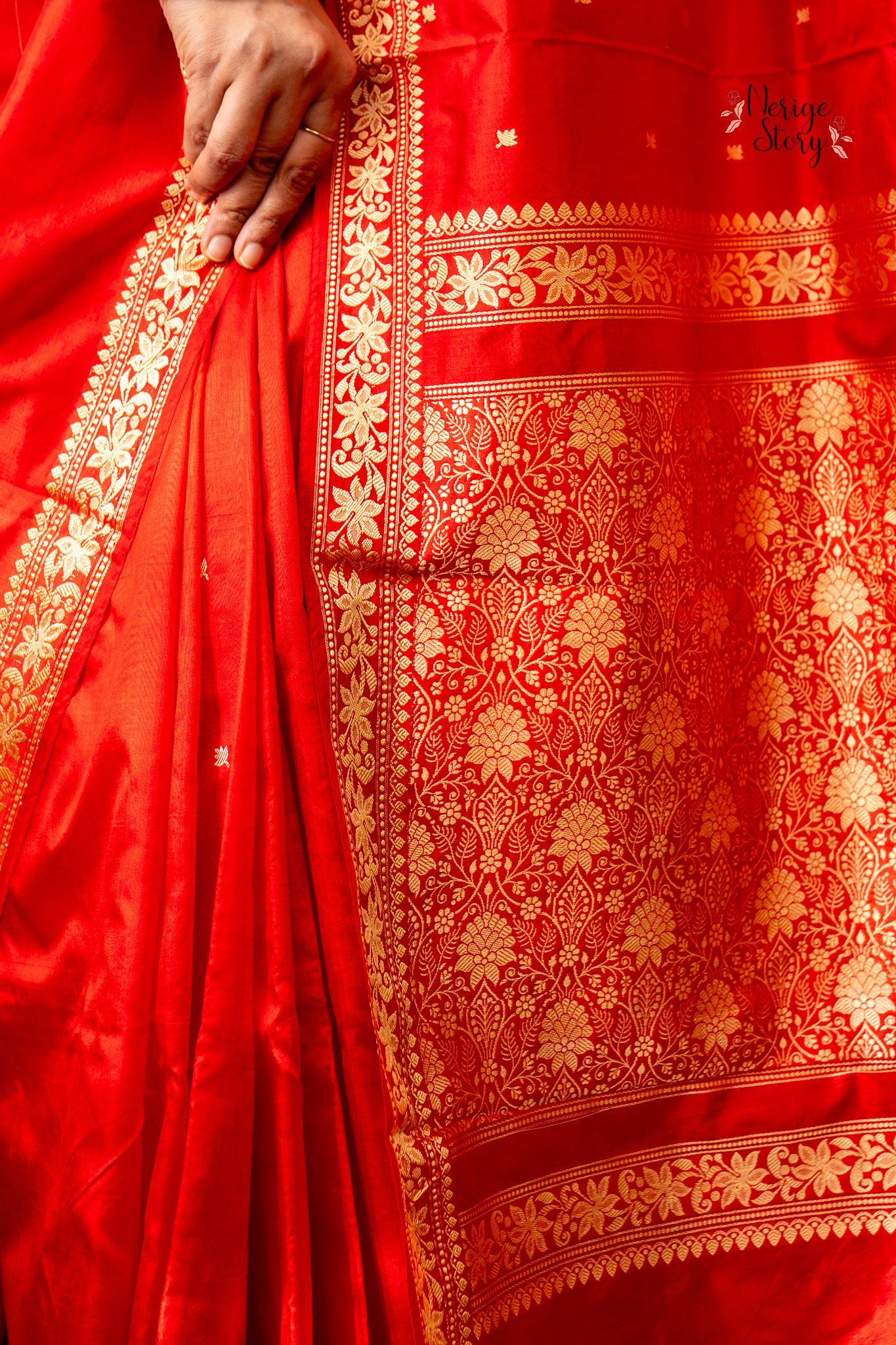 NAYRA (नायरा)