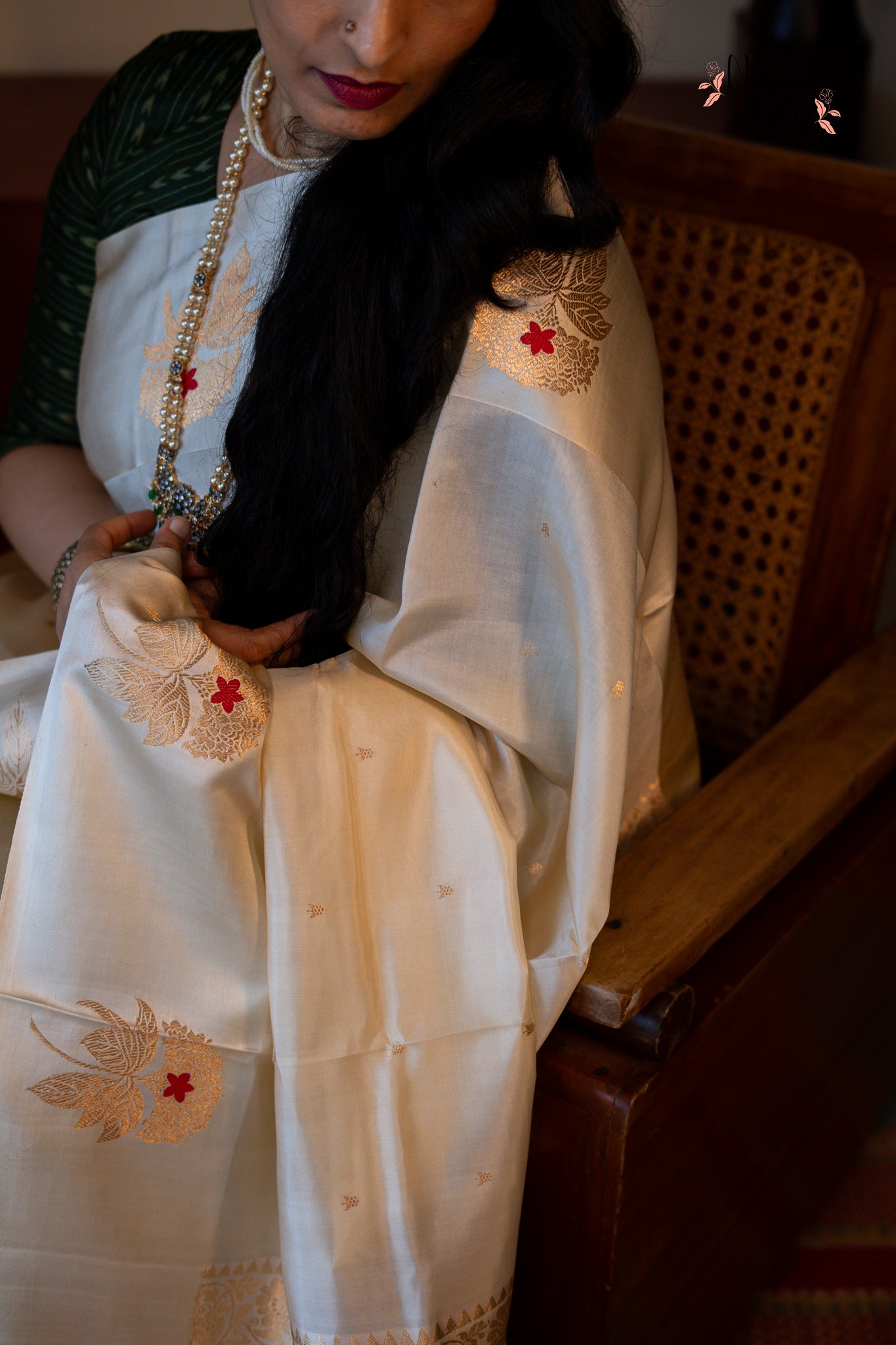 JYOTHIRMOYI (ज्योतिर्मोयी)