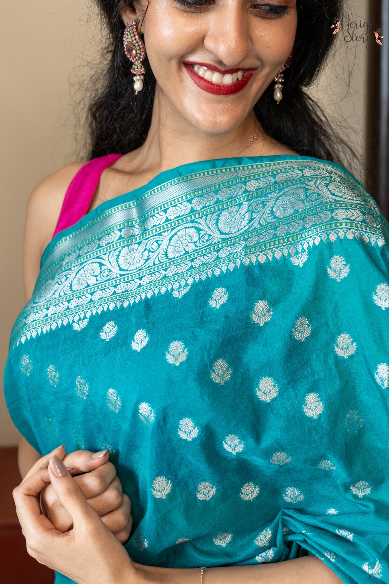 RAASIKA (रासिका)
