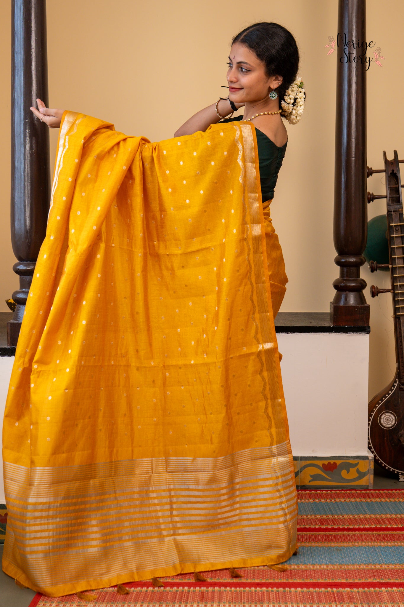 AHAANA (अहाना)